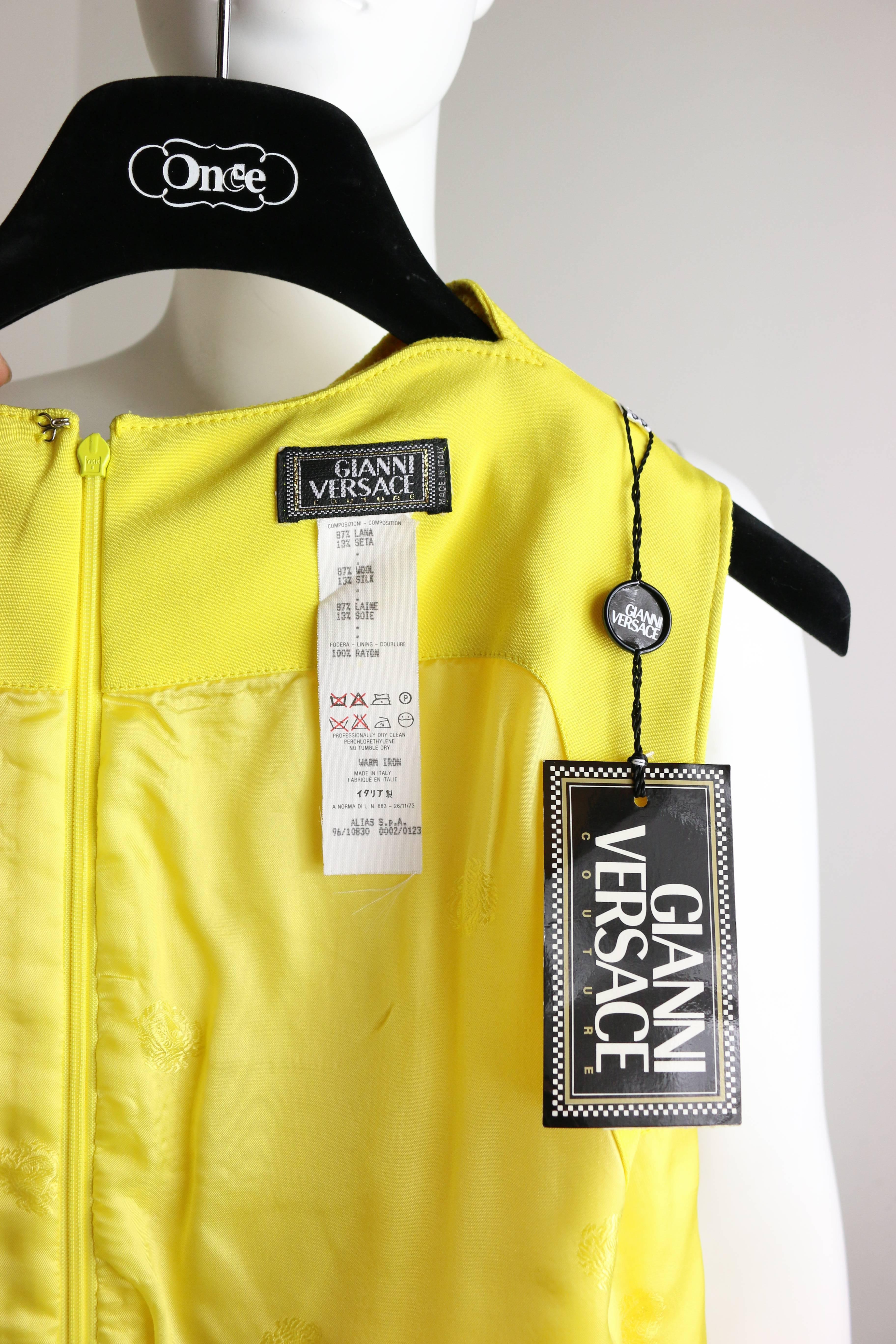 Women's Gianni Versace Couture Yellow Dress With Medusa Zippers For Sale