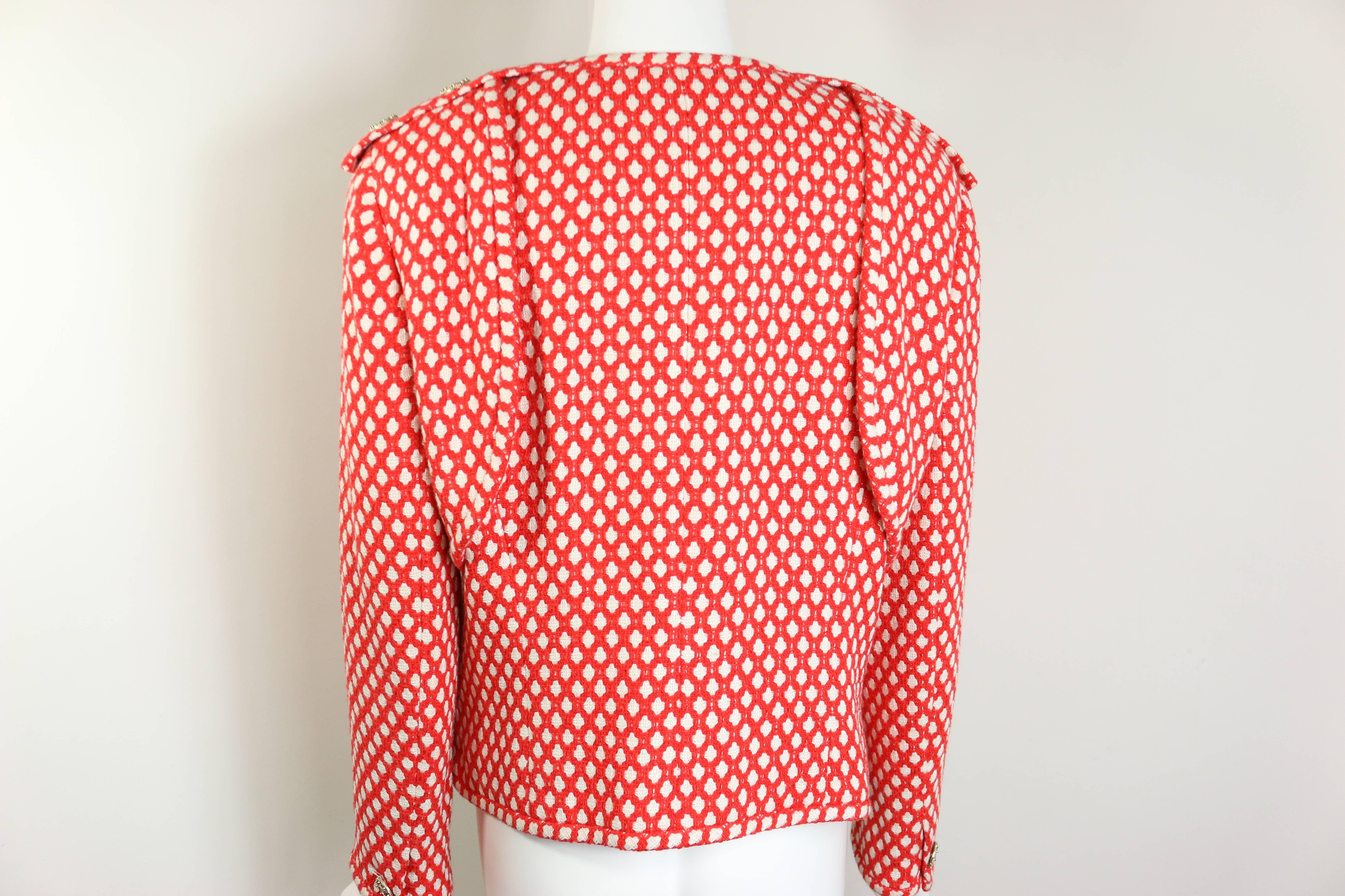 2008 Chanel Classic Red/White Polka Dot Tweed Jacket.  In Excellent Condition In Sheung Wan, HK