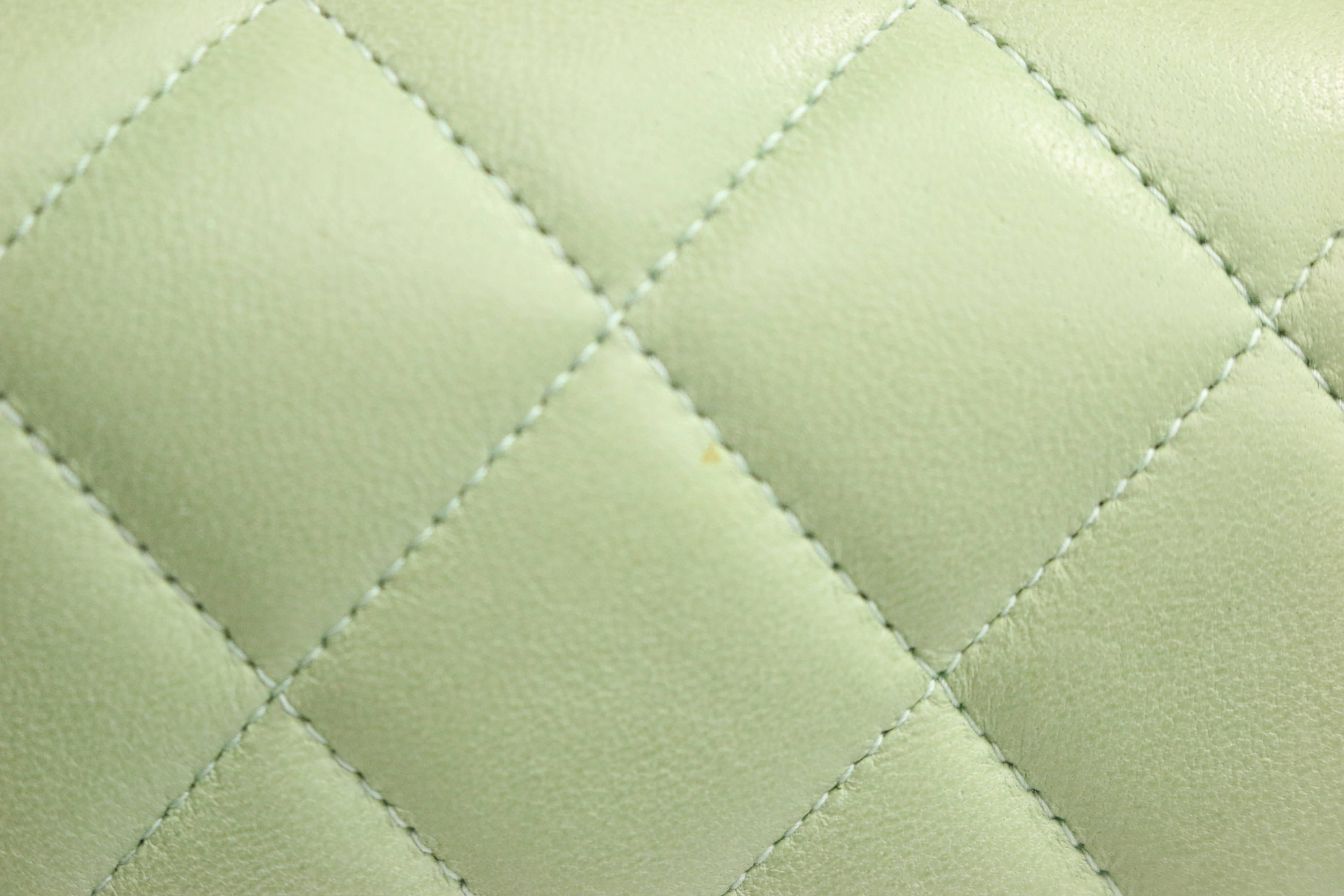 Chanel Green Lambskin Leather Quilted Mini Flap Handbag In Excellent Condition In Sheung Wan, HK