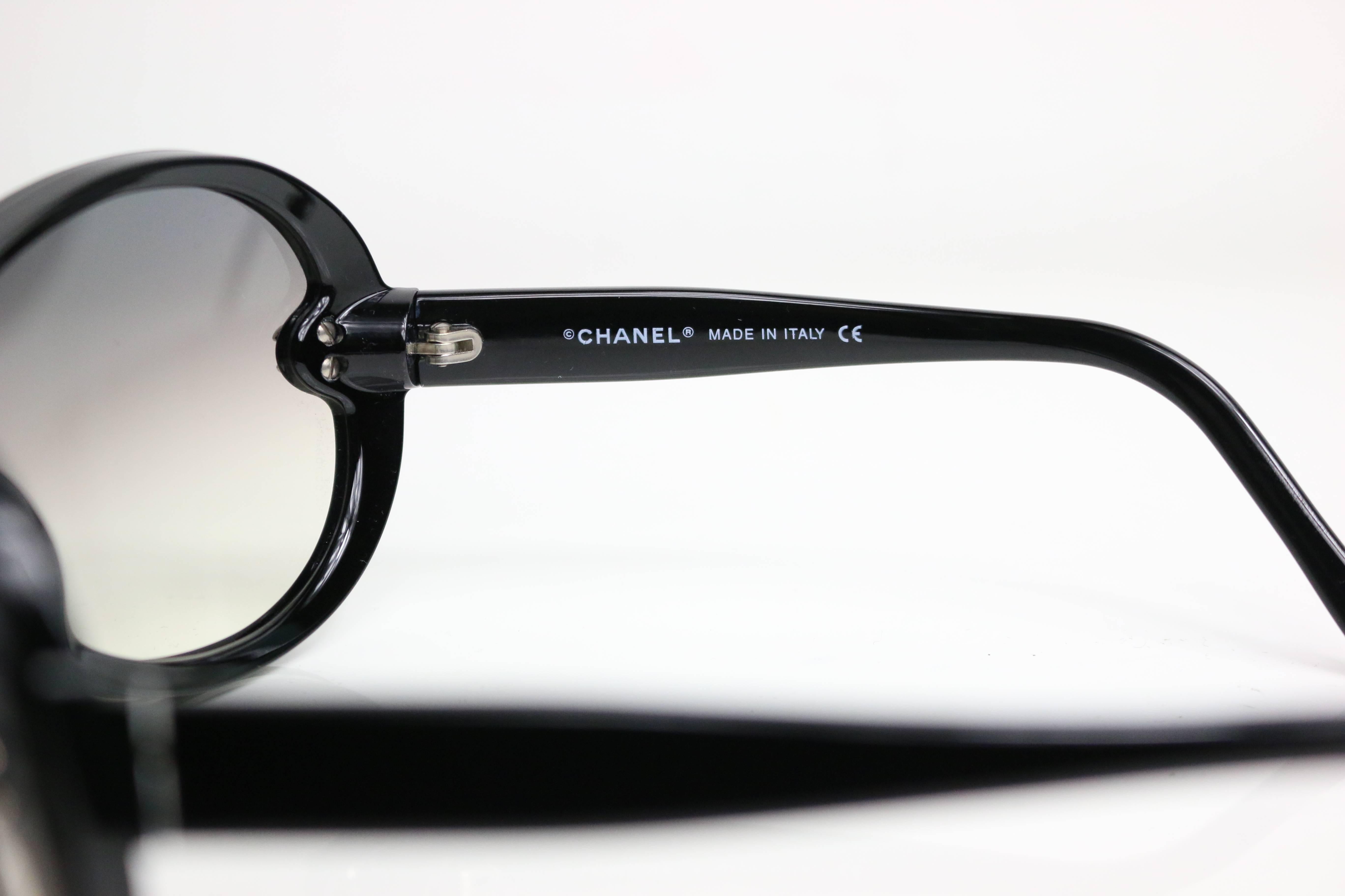 Gray Chanel Black Aviator Sunglasses 5066 C501/8G 120