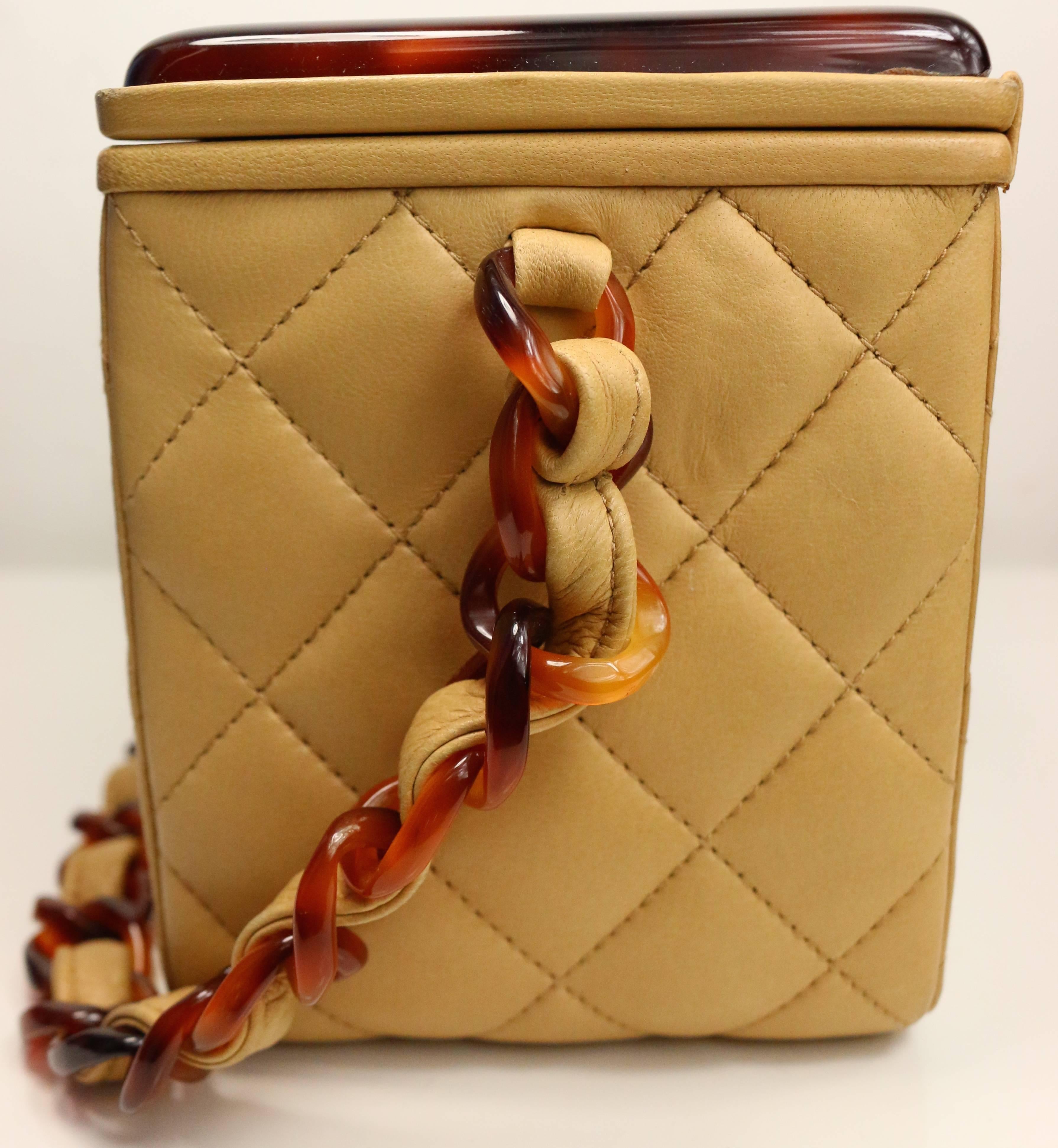 Chanel Beige Leather Quilted Tortoise Lucite Top Box Bag In Excellent Condition In Sheung Wan, HK