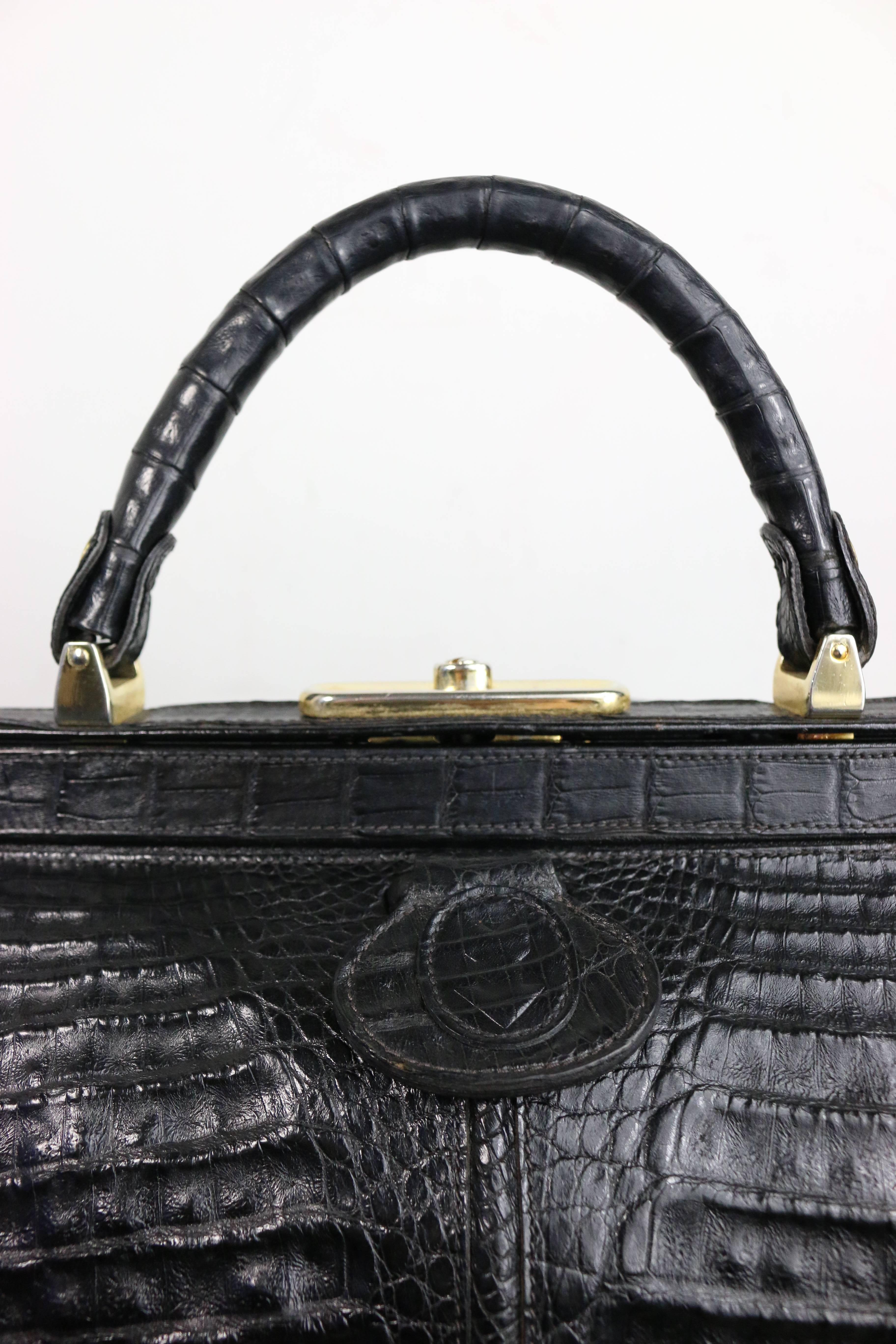 goldpfeil tasche preis