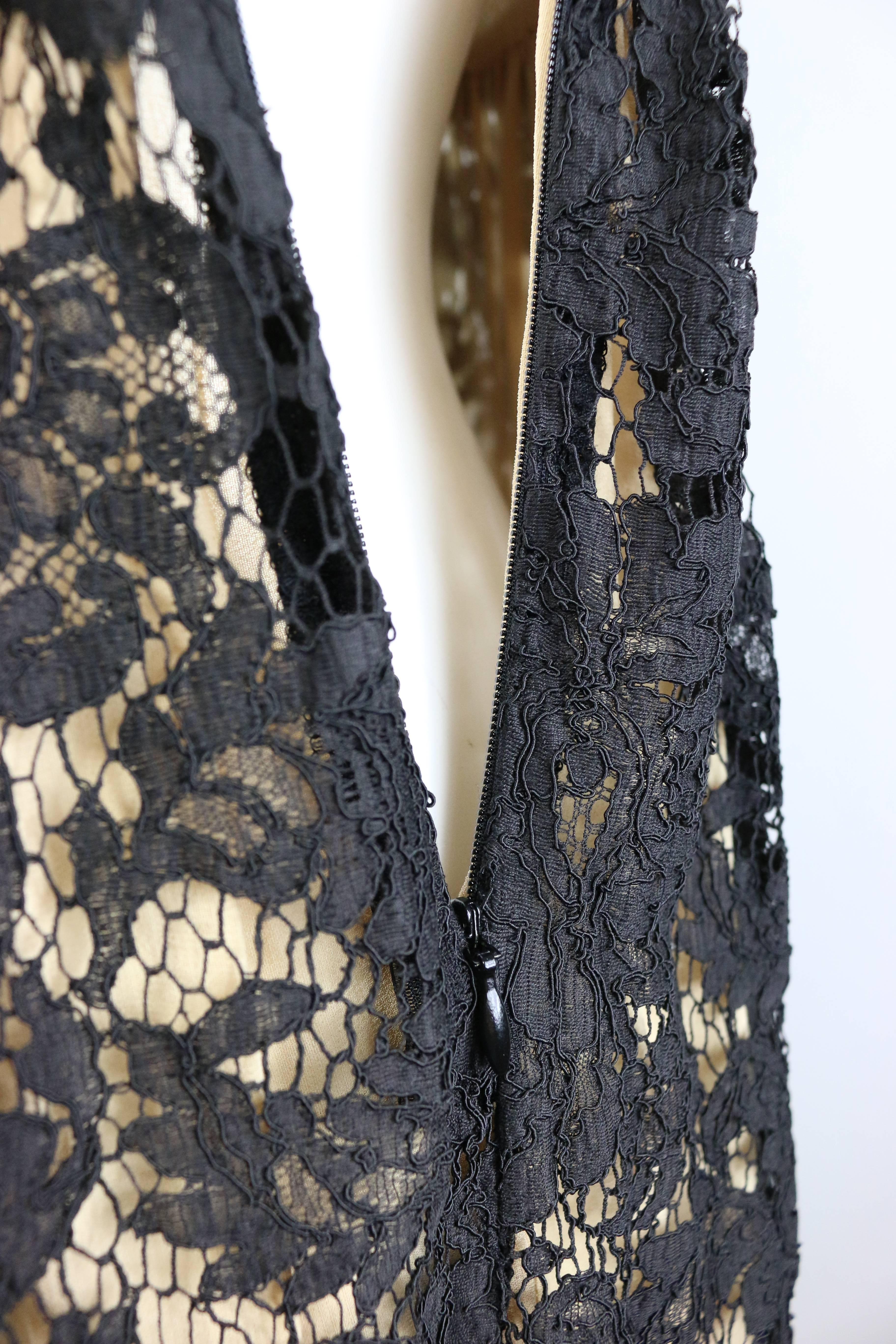 Tom Ford For Gucci Lace Dress, spring 1996  In Excellent Condition For Sale In Sheung Wan, HK