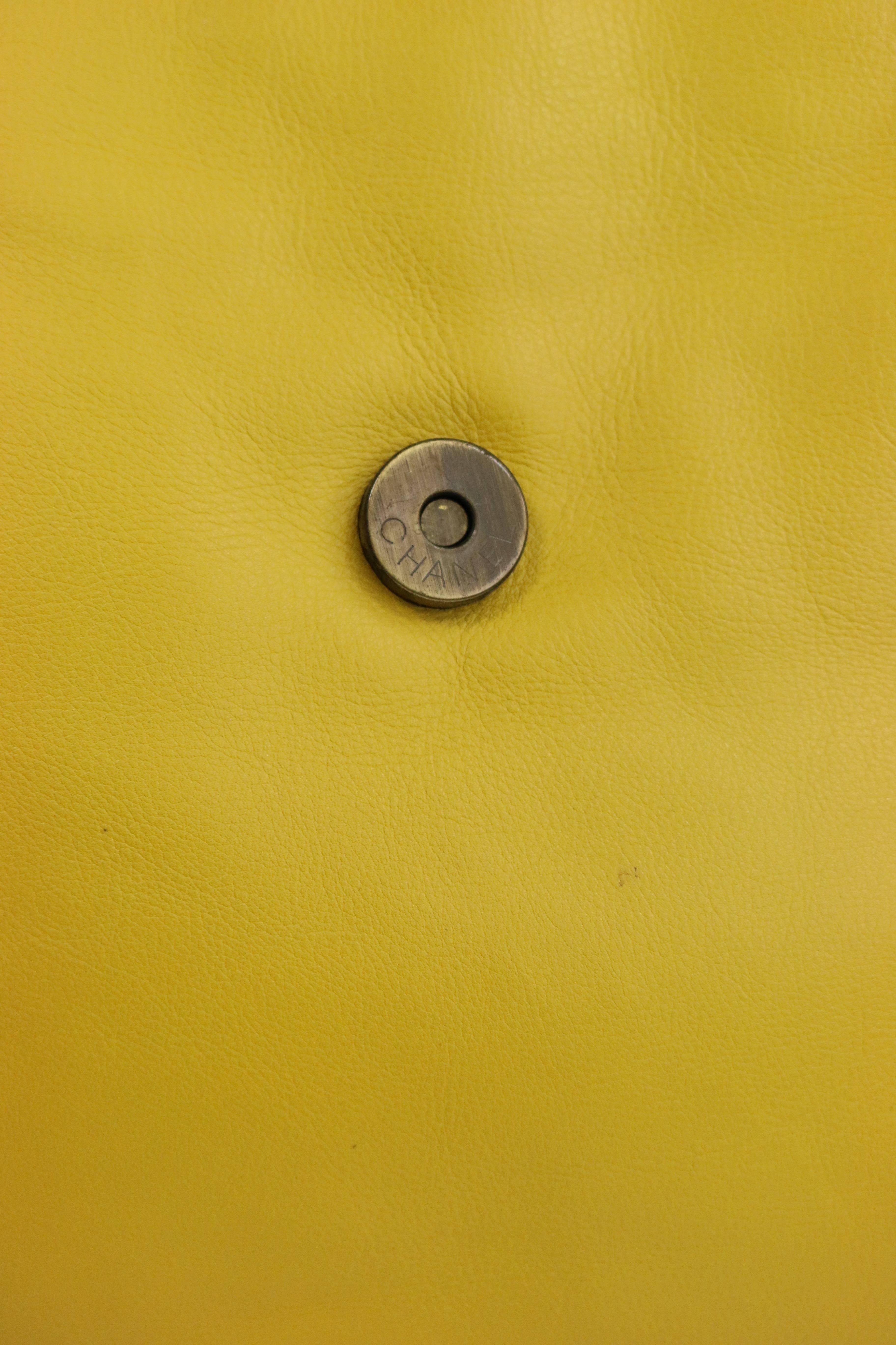 Chanel Yellow Lambskin Leather Cross Shoulder Strap Flap Bag In Excellent Condition In Sheung Wan, HK