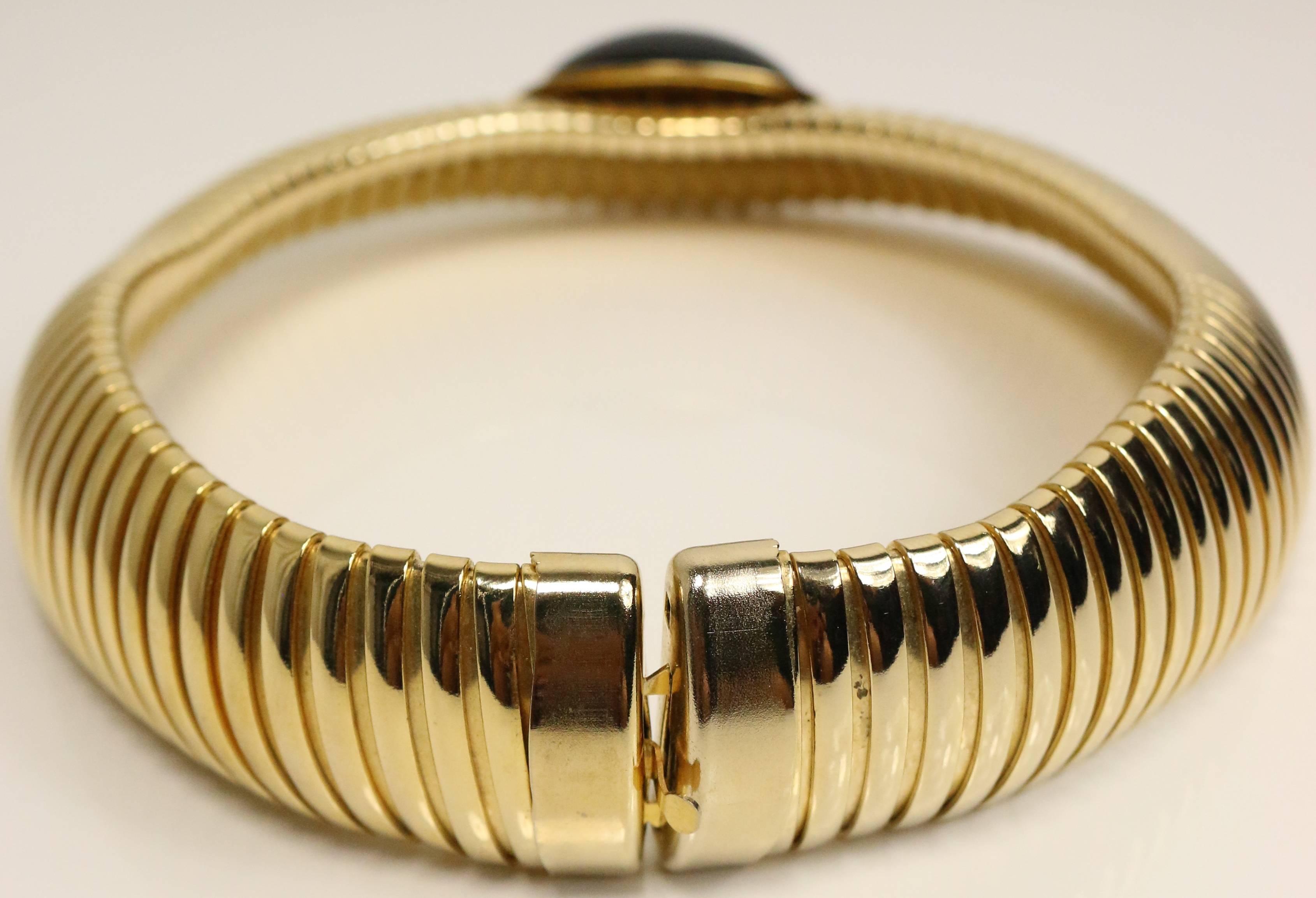Women's Vintage Gold Toned Hardware Choker Necklace For Sale