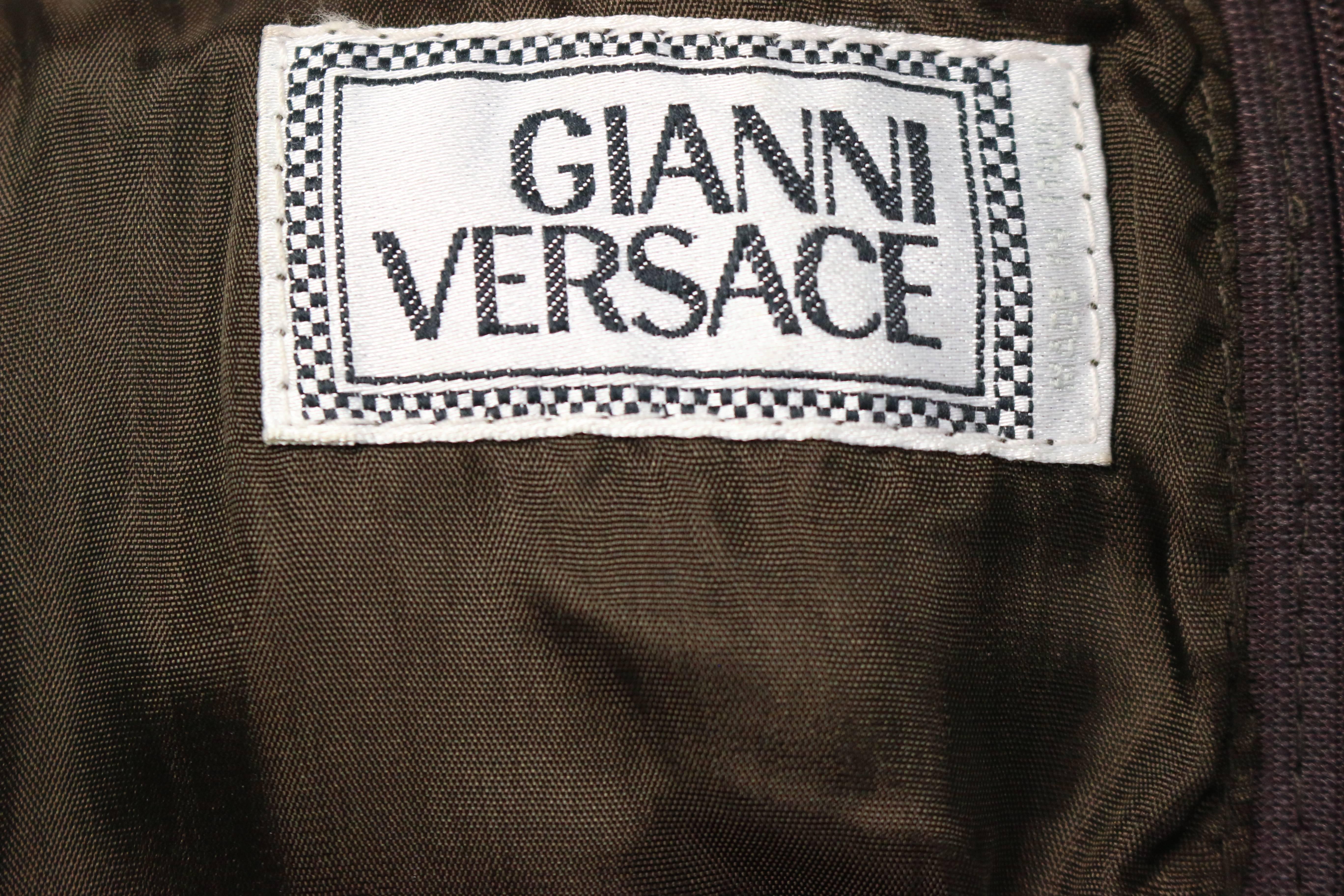 Robe en cuir marron Gianni Versace des années 90 Iconsoniques  Excellent état - En vente à Sheung Wan, HK