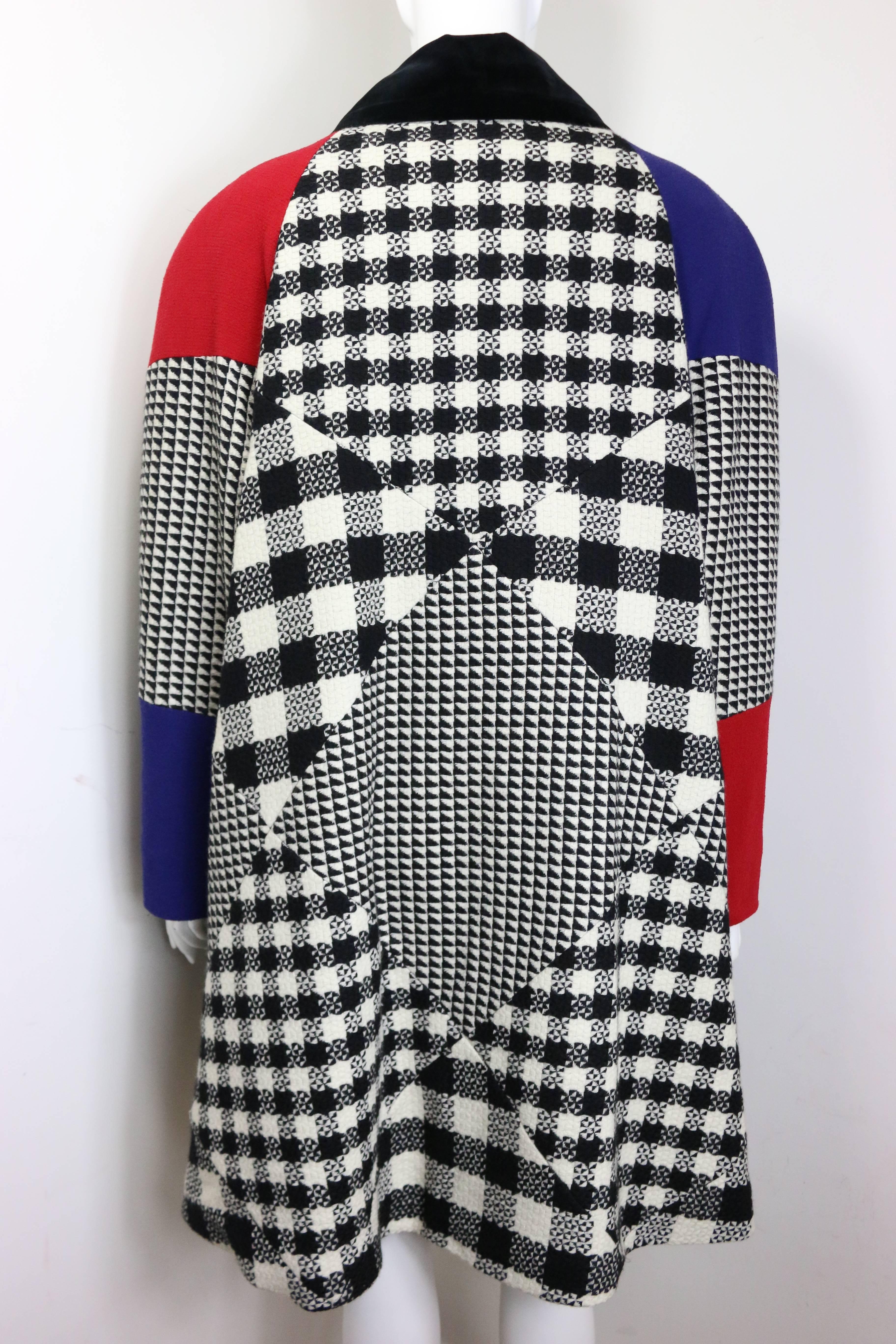 - Vintage 80s Roccobarocco colour blocked (red and blue) with multi black and white check patterns balmacaan coat. 

- Featuring a loose fit, raglan sleeves with four big round black buttons on each cuff. Pointy velvet collar with five font big