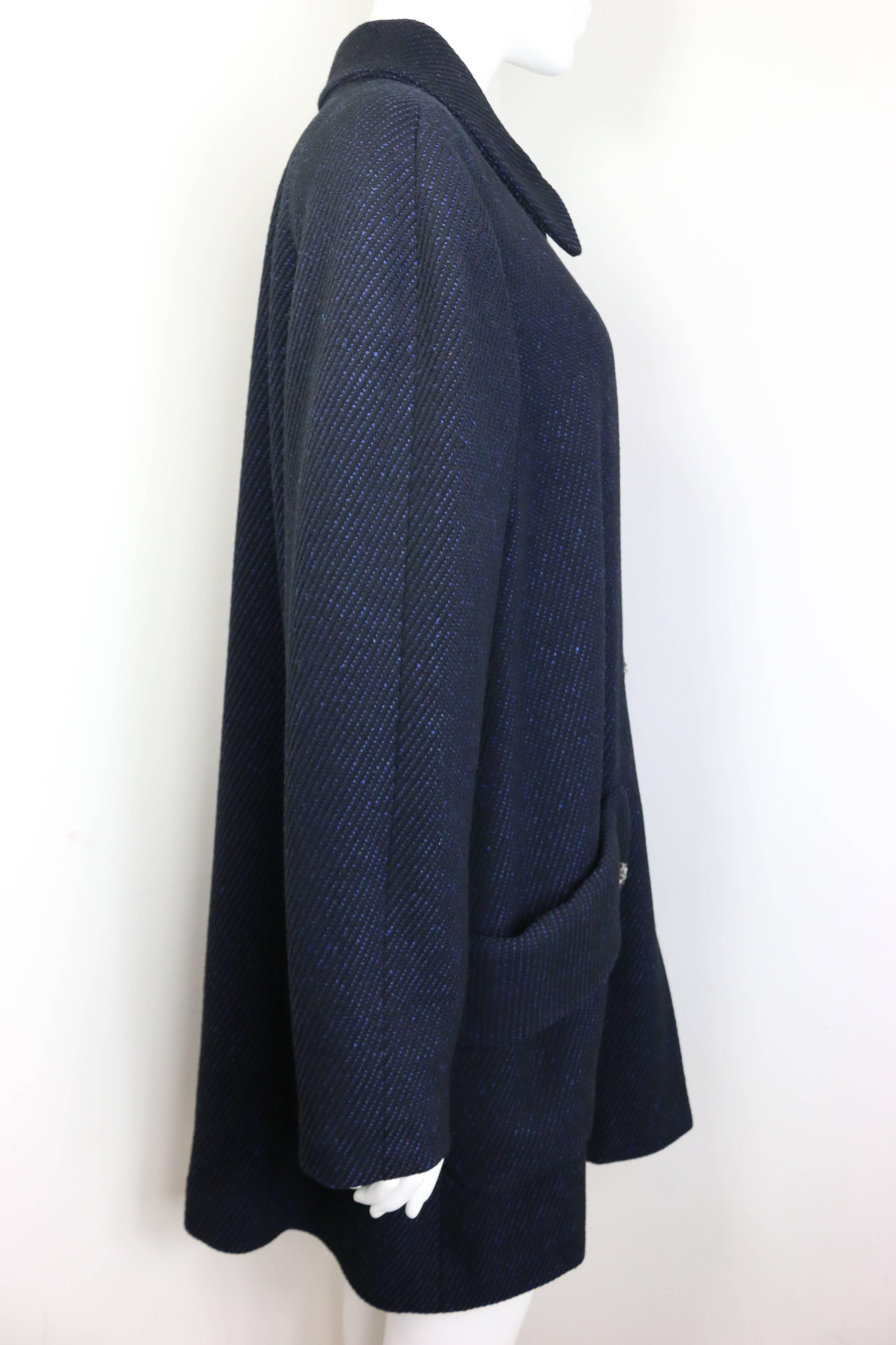Chanel Black and Blue Tweed Wool Coat  In Excellent Condition For Sale In Sheung Wan, HK
