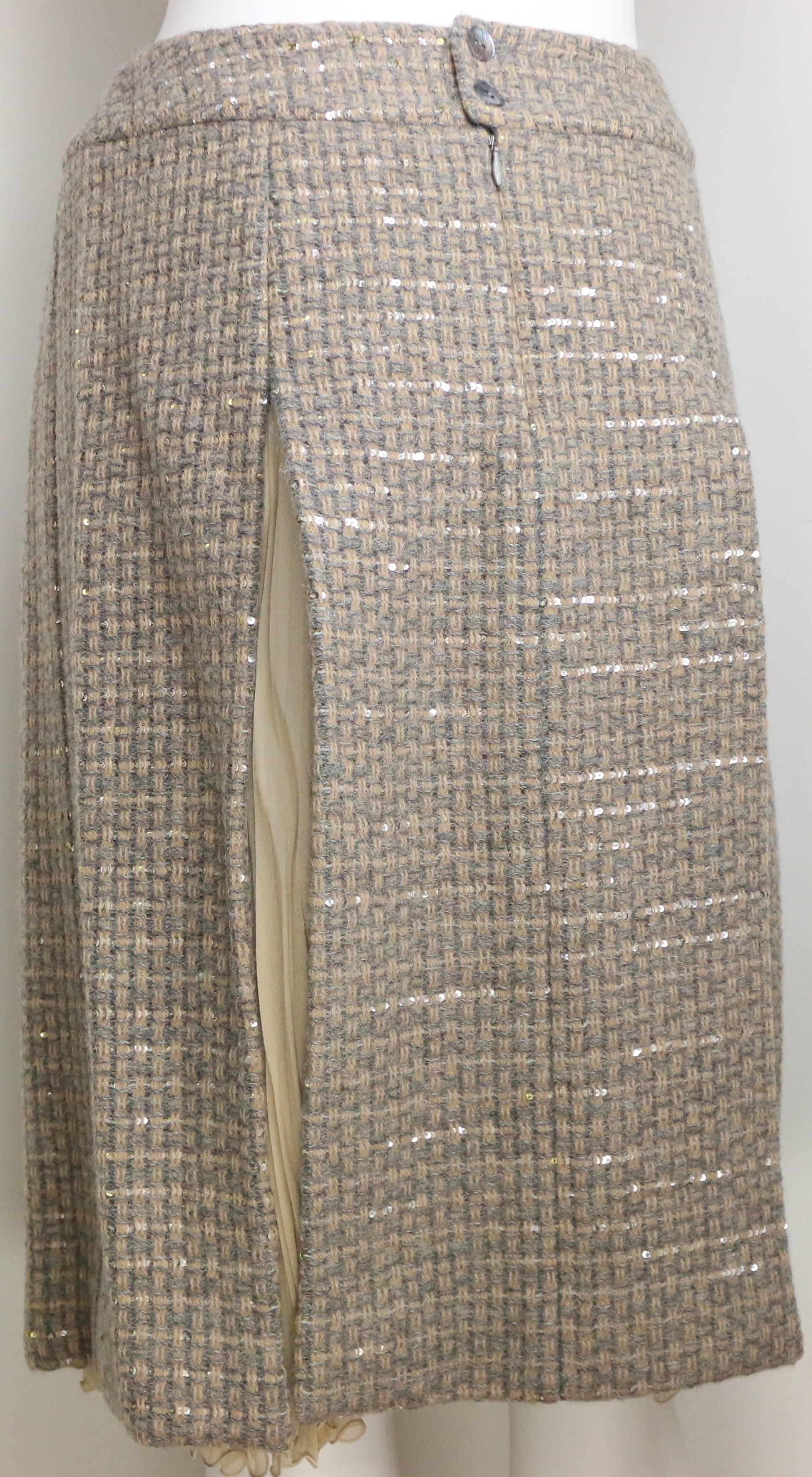 Chanel Grey/Camel Tweed Coat/Skirt Ensemble with Gold and Silver Sequins  In Good Condition For Sale In Sheung Wan, HK