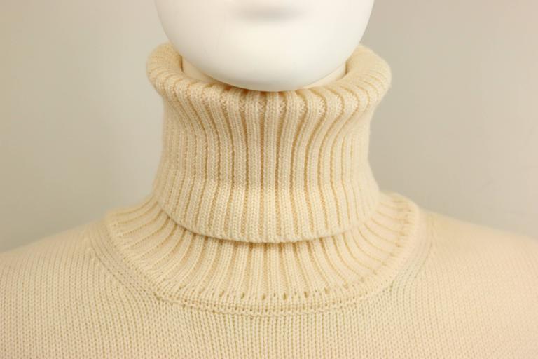 Gucci by Tom Ford White Wool Turtleneck Top For Sale at 1stDibs