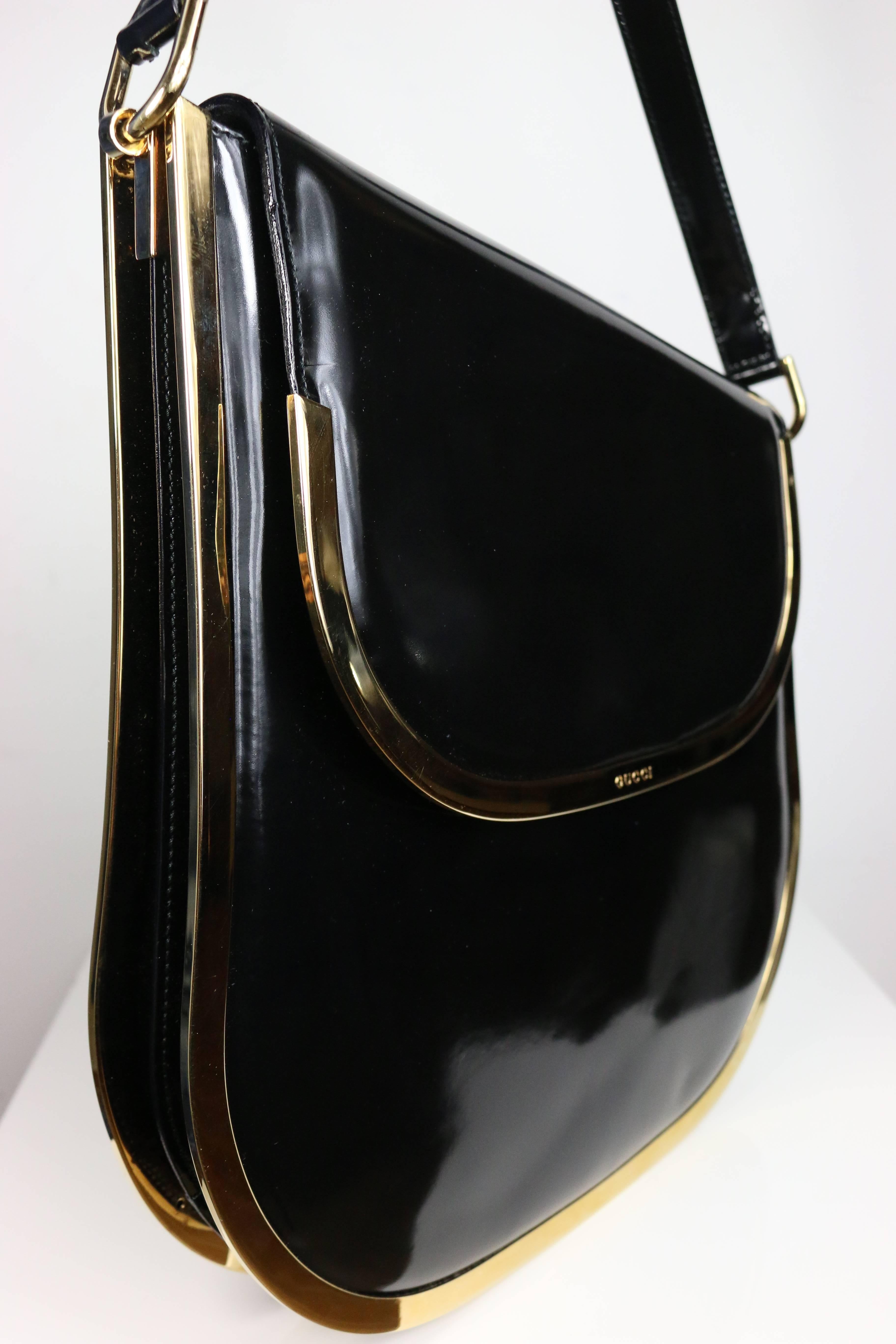 Gucci by Tom Ford Black Patent Leather Gold Toned Piping Shoulder Bag In Excellent Condition In Sheung Wan, HK