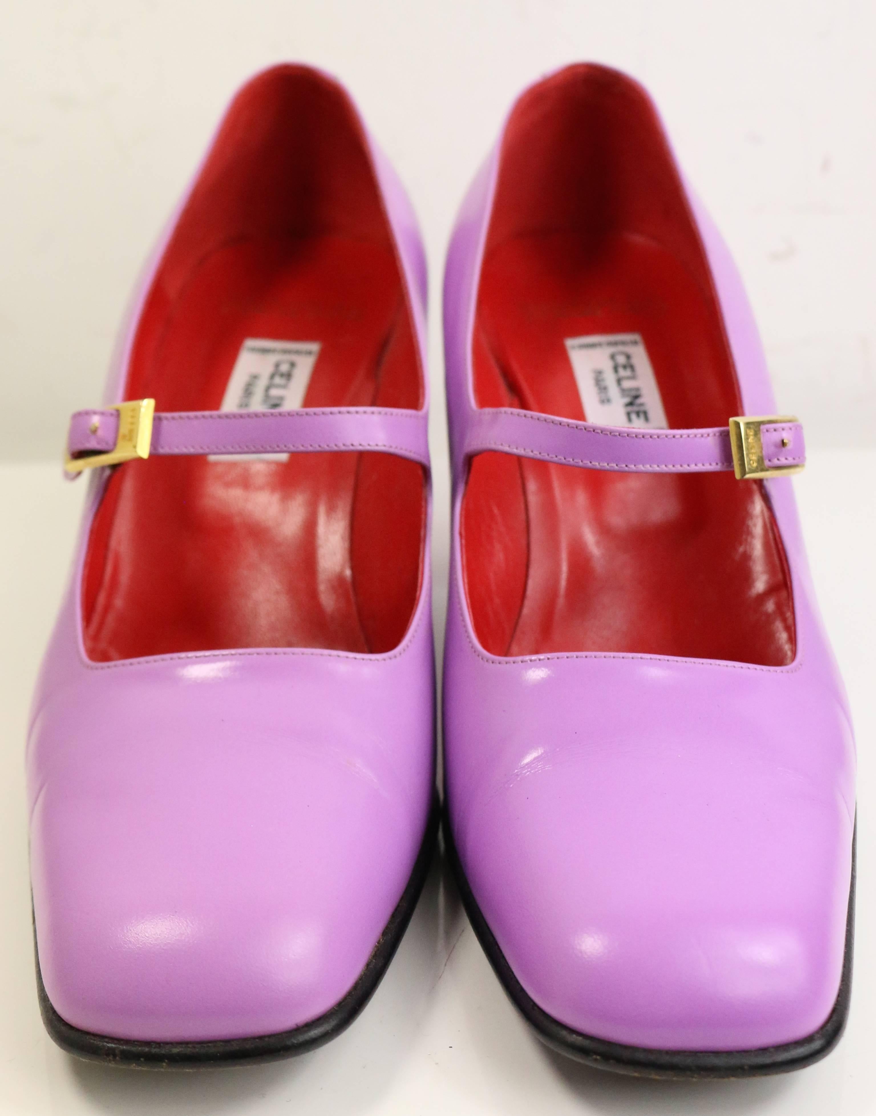 - Vintage 90s Celine purple leather mary jane shoes. The colourful combination with red interior is very original and vintage like. One of a kind! 

- Featuring gold toned 