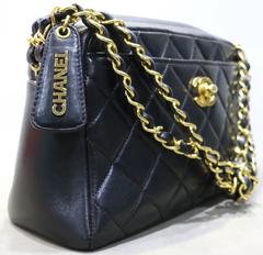 Chanel Black Classic Quilted Lambskin Gold Chain Knot Bag