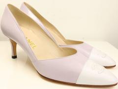 Chanel Bicolour Purple and White "CC" Leather Pointed Heels