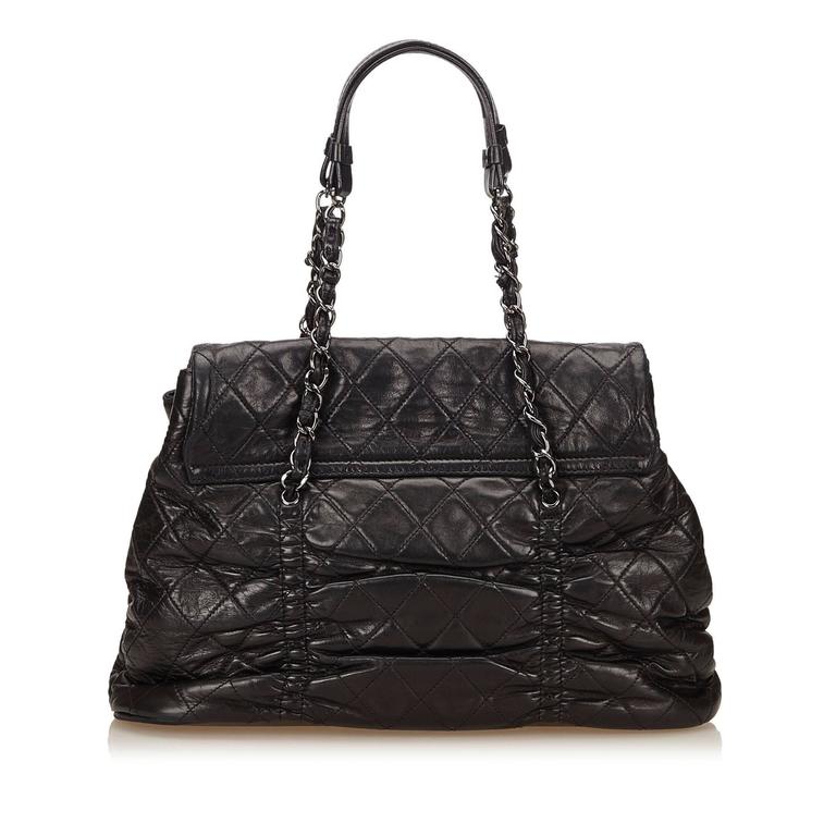 Chanel Black Quilted Lambskin Leather Matelasse Tote Bag at 1stDibs ...