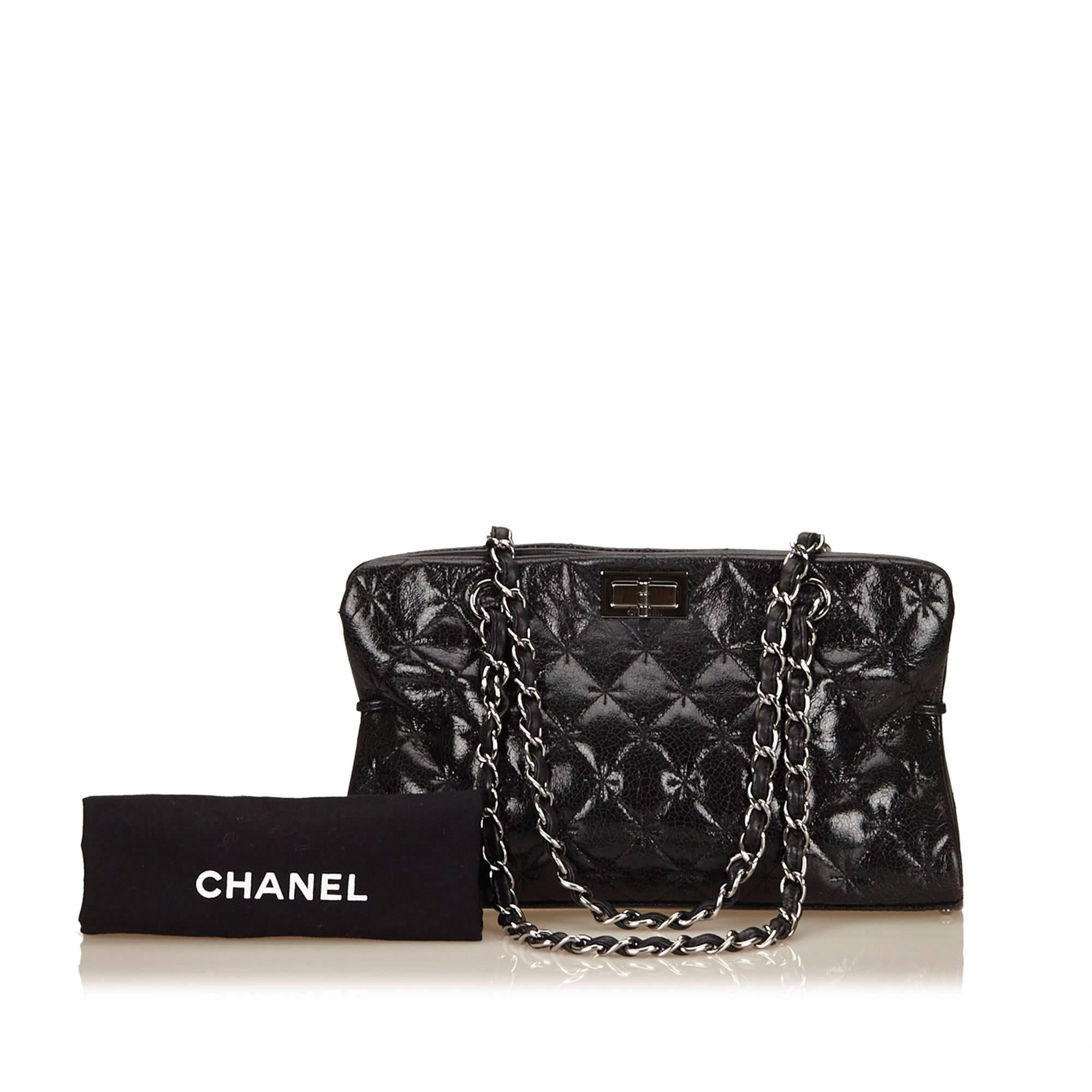 Chanel Black Quilted Patent Reissue 2.55 Chain Shoulder Bag  4