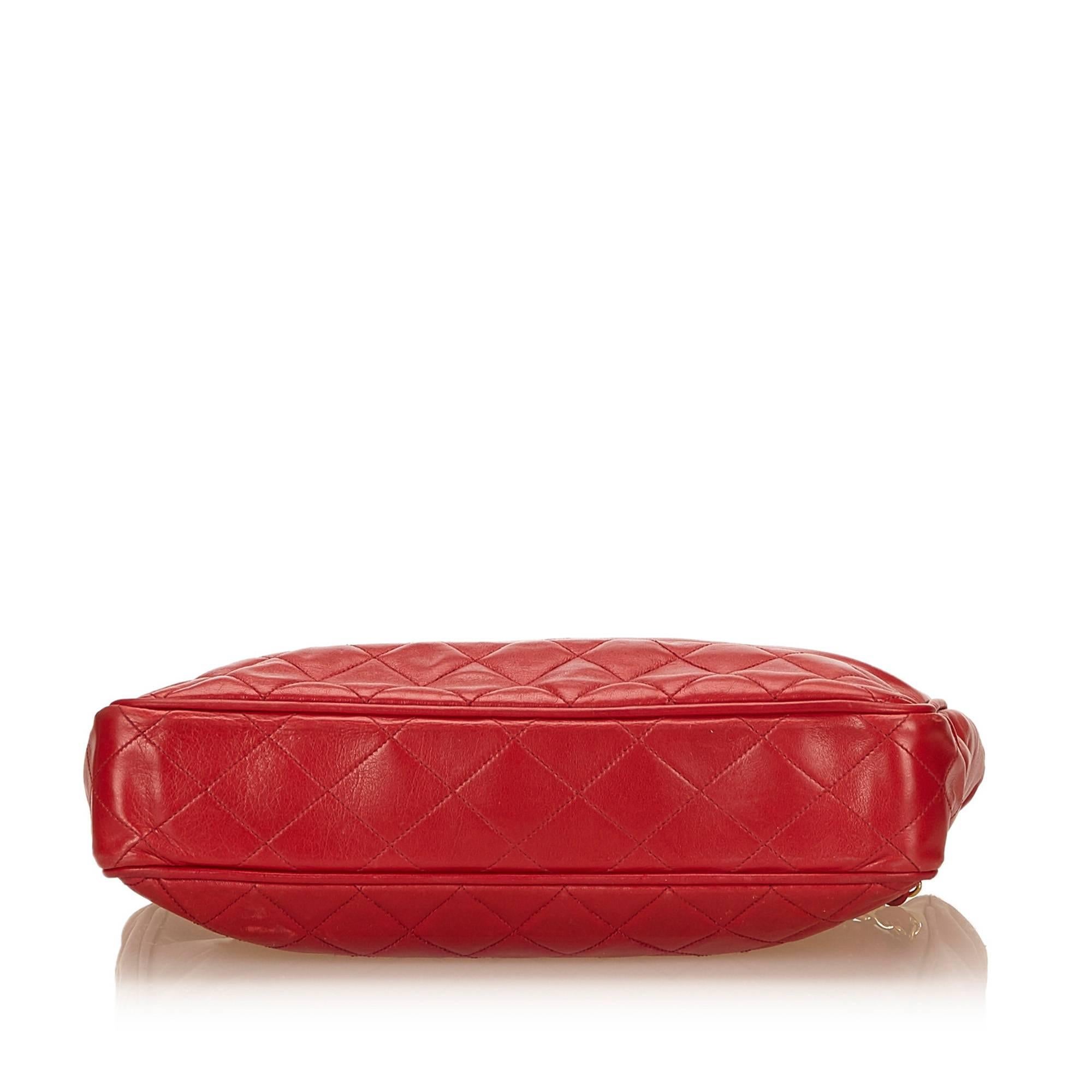 Women's Chanel Red Lambskin Leather Shoulder Bag 