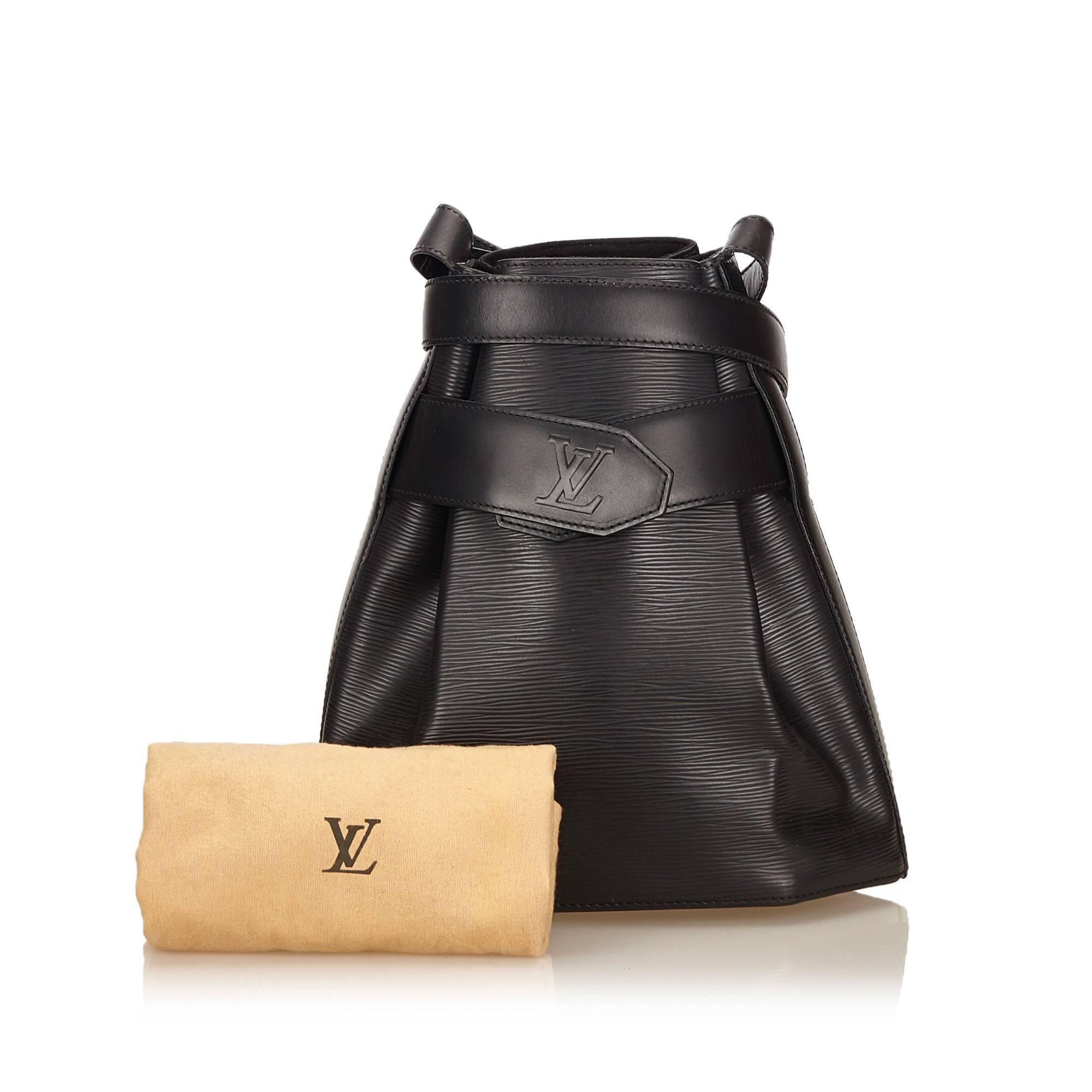 Louis Vuitton Black Epi Leather Sac D'Epaule GM Bag 2