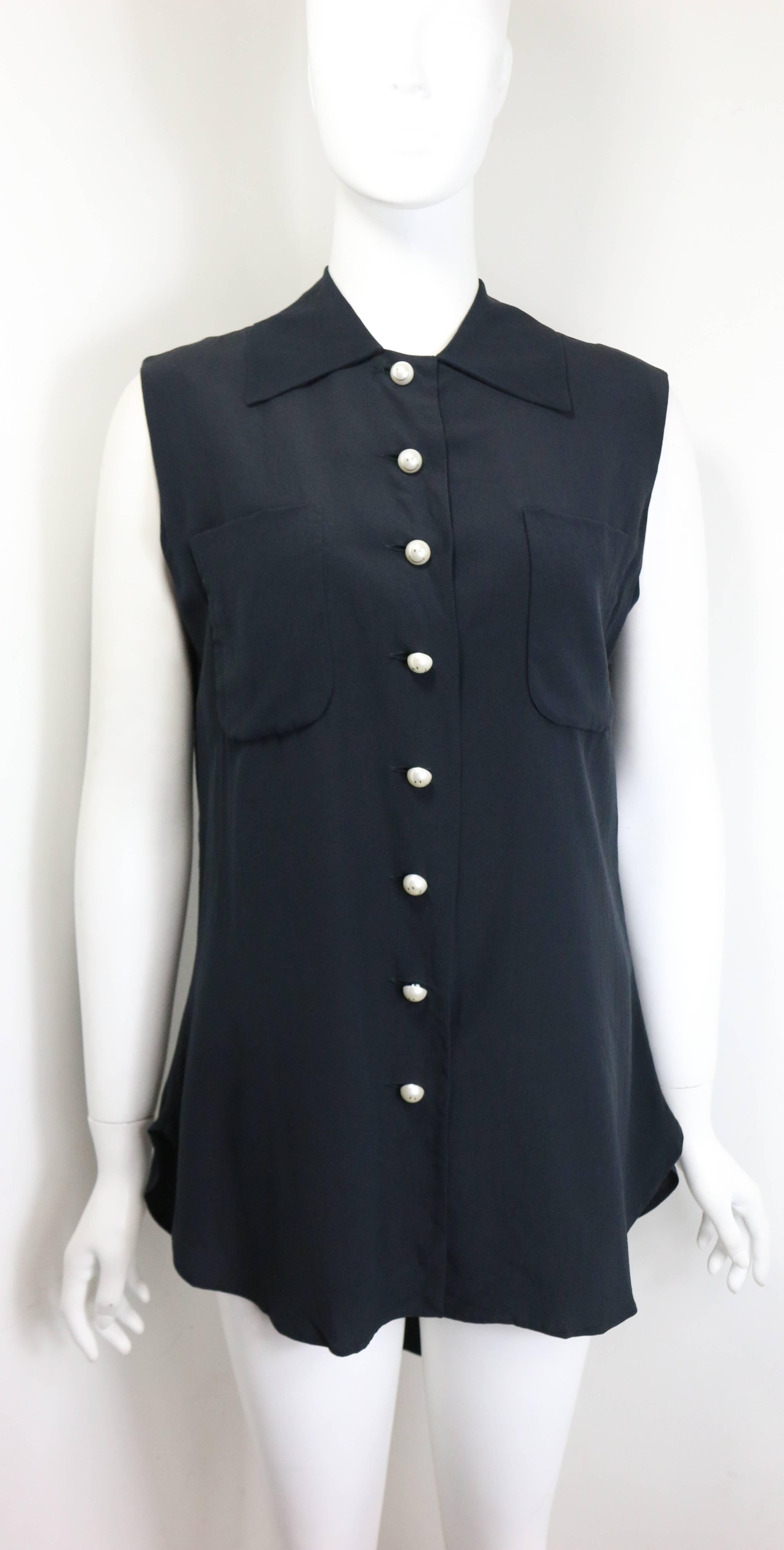 Moschino Couture Black Silk with Smiley Pearl Buttons Sleeveless Top  In Excellent Condition For Sale In Sheung Wan, HK