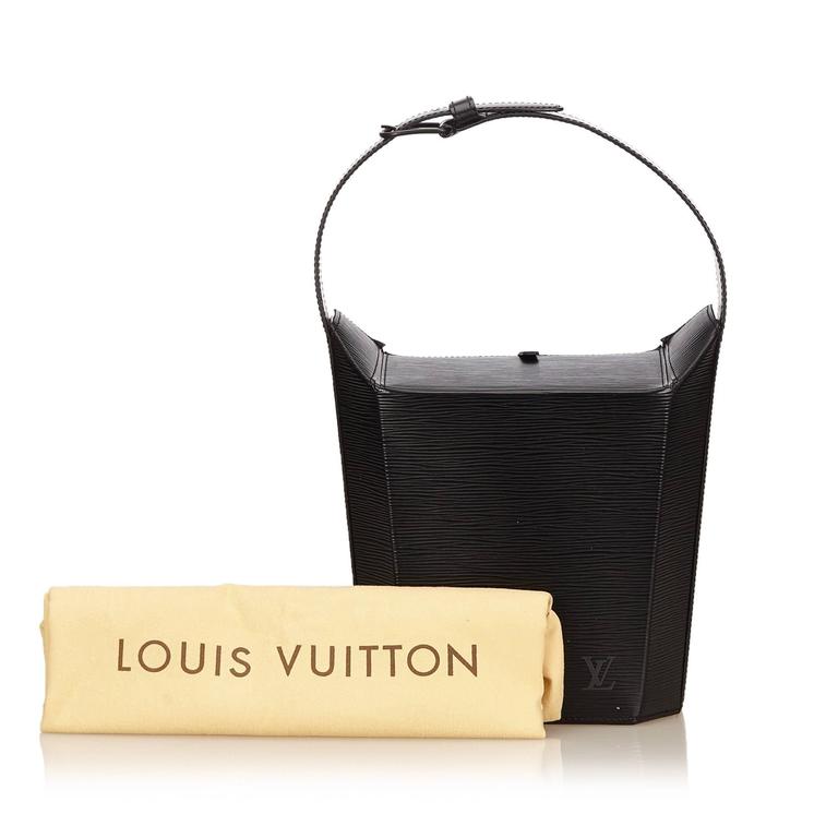 Louis Vuitton Black Epi Leather Sac Seau Bag For Sale at 1stdibs