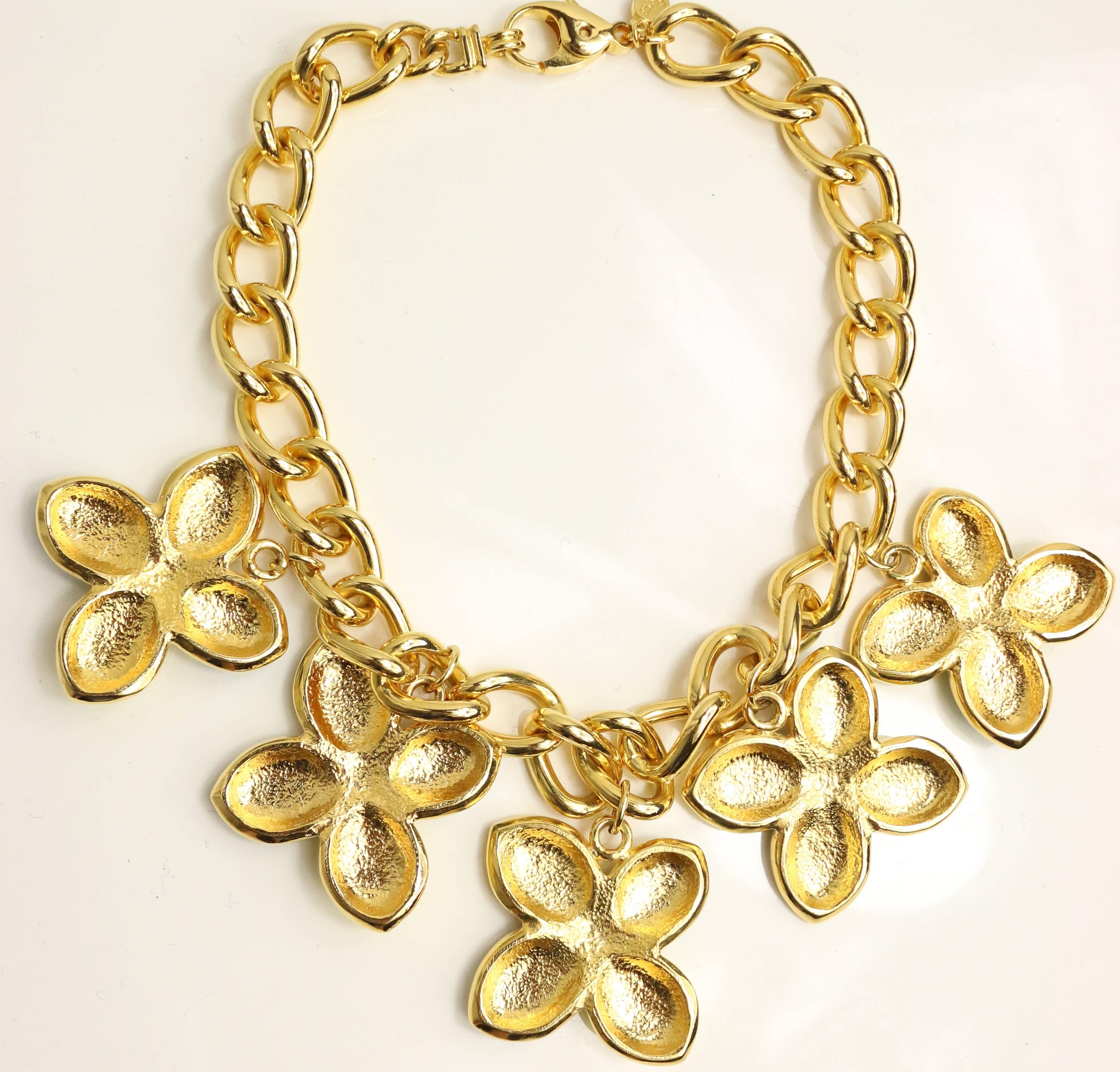 Escada Yellow and Light Blue Clovers Gemstones Gold Chain Necklace In Excellent Condition In Sheung Wan, HK