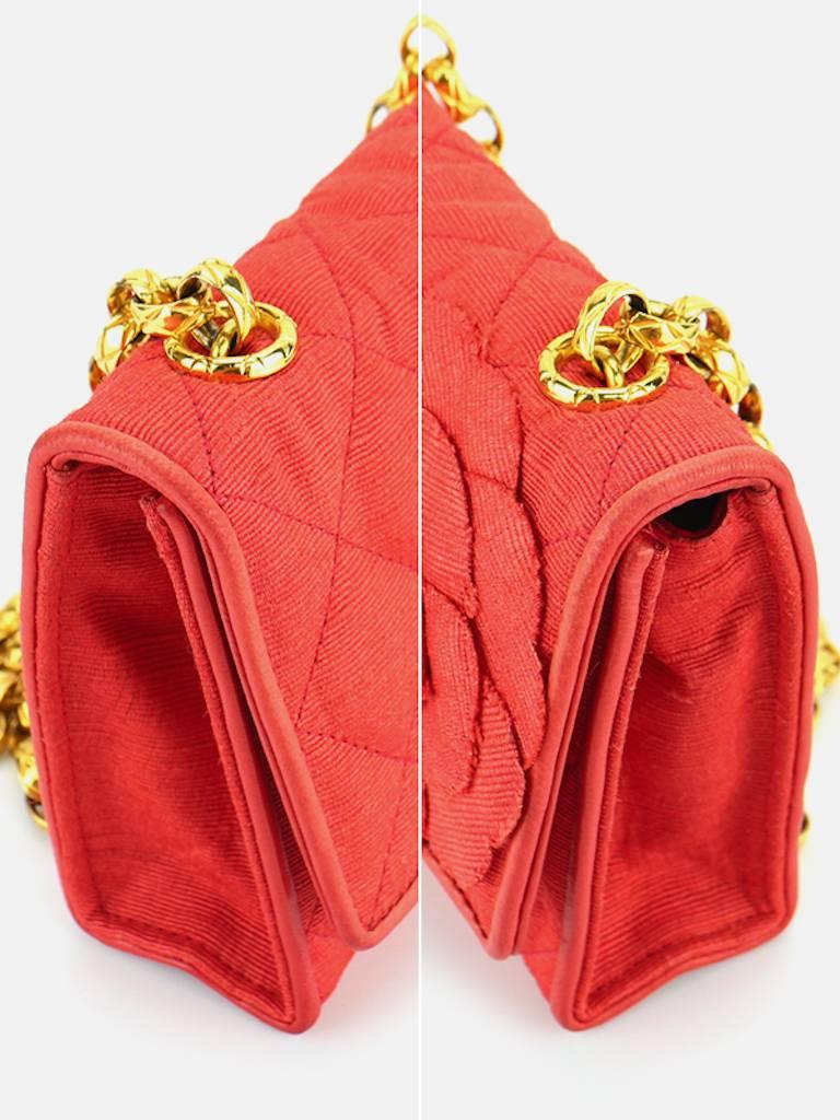 Chanel Red Silk and Satin Quilted Camellia Gold Chain Shoulder Bag 1
