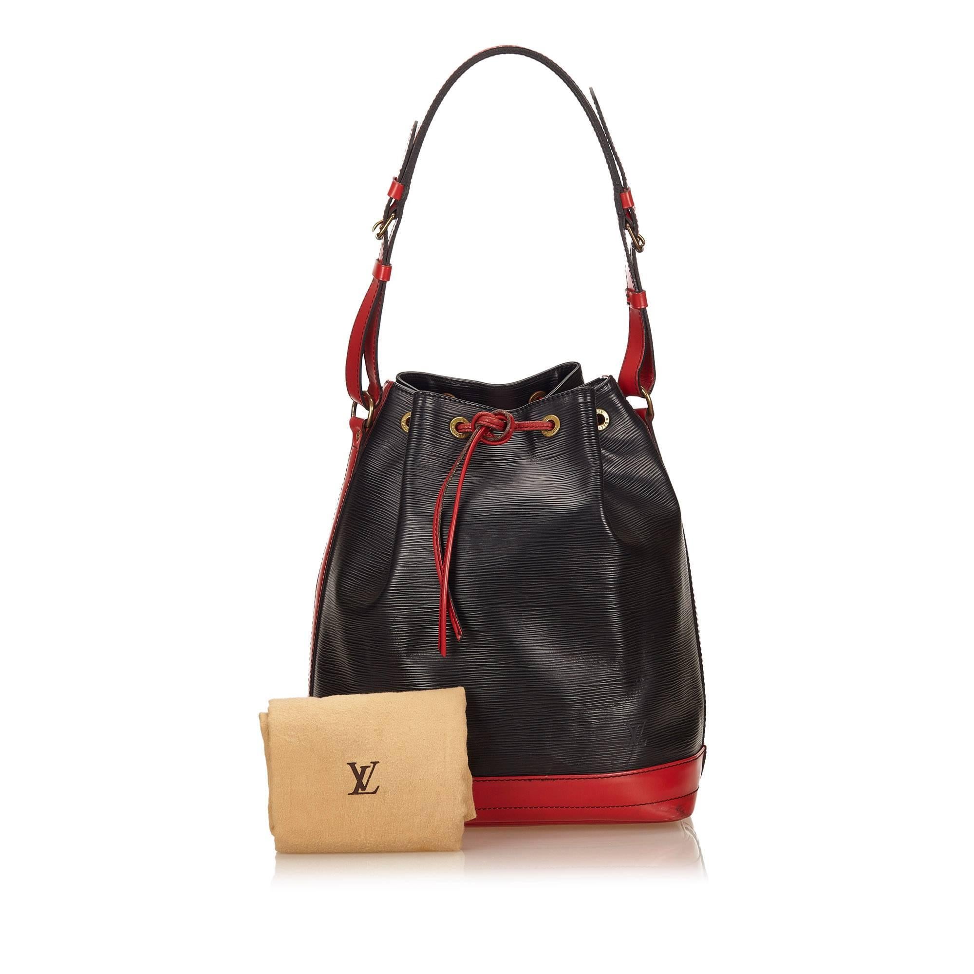 Louis Vuitton Black and Red Epi Noe Bi colour Bucket Shoulder Bag 3