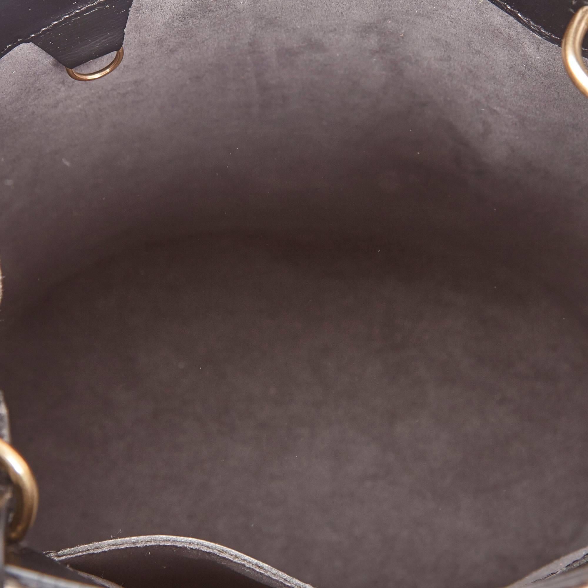 Women's Louis Vuitton Black Epi Leather Cluny Bucket Shoulder Bag