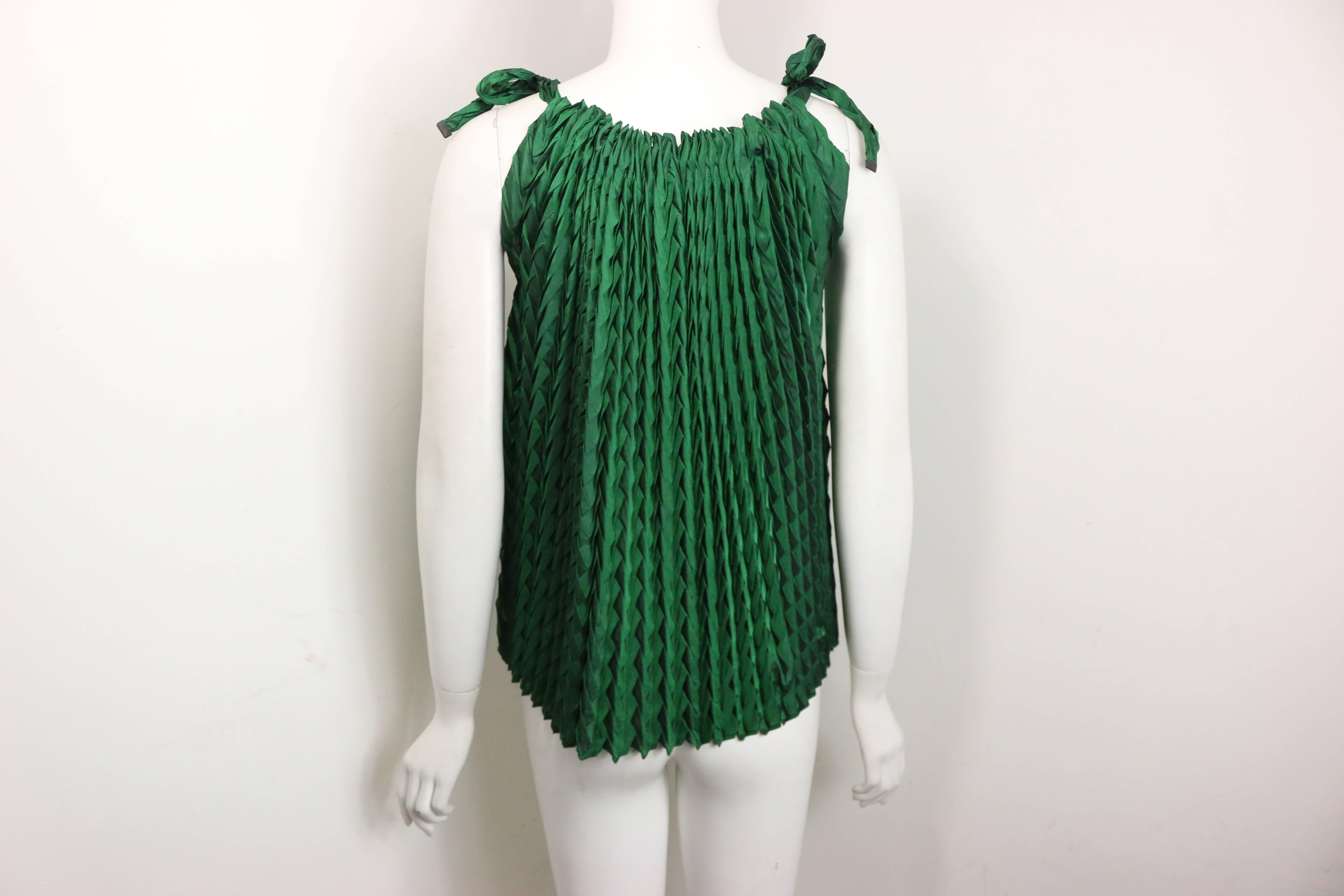 Issey Miyake Green Pleated Sleeveless Top In Excellent Condition In Sheung Wan, HK