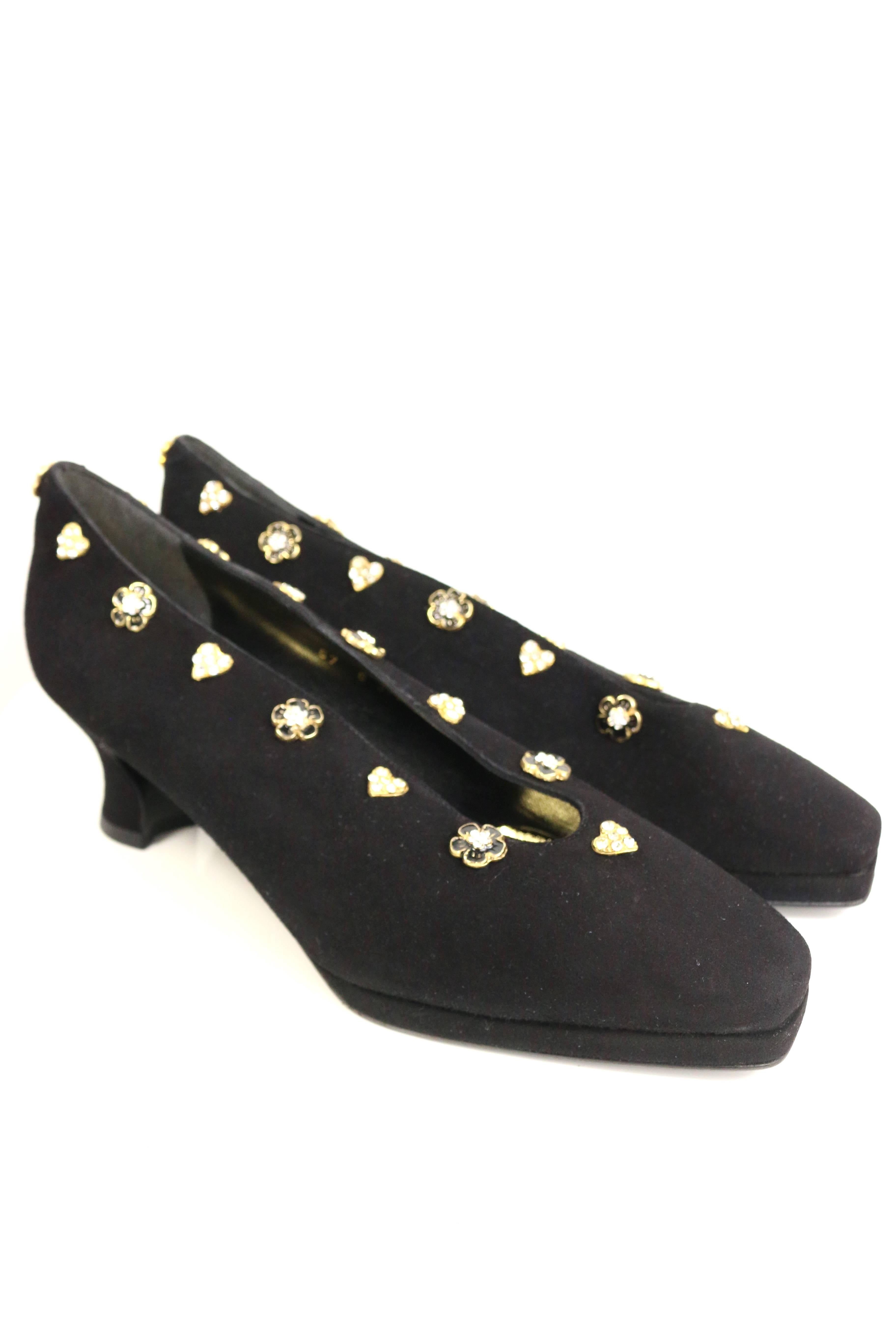 - Vintage 80s Beverly Feldman black suede flower and heart rhinestones charms shoes. We truly believe that a well-made shoes can make women really happy!!!

- Made in Spain. 

- Size 37.5. 

- One of the five rhinestone is lost from one heart charm.