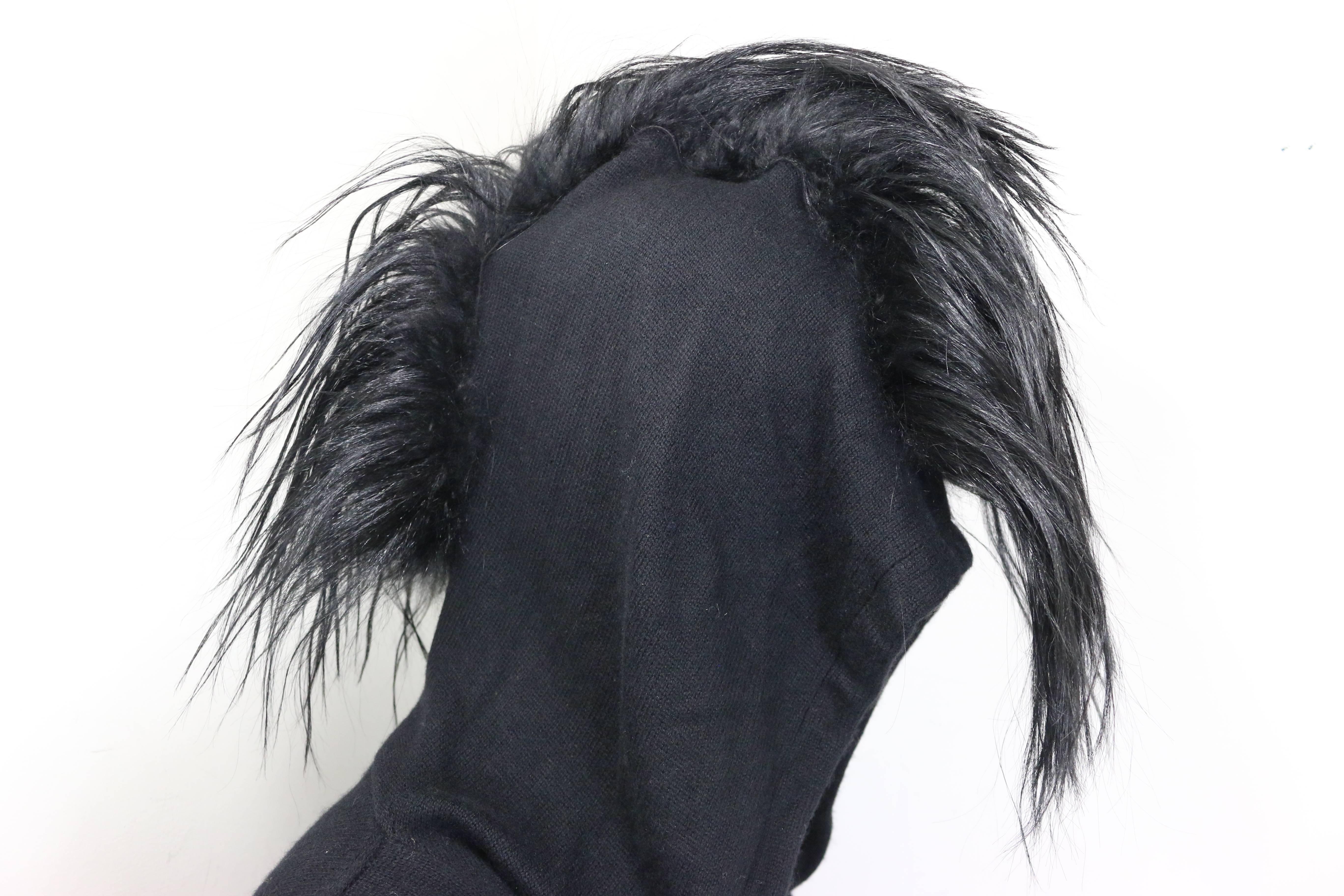 Noir Helmut Lang - Sweat à capuche unique en laine noire avec faux cheveux  en vente