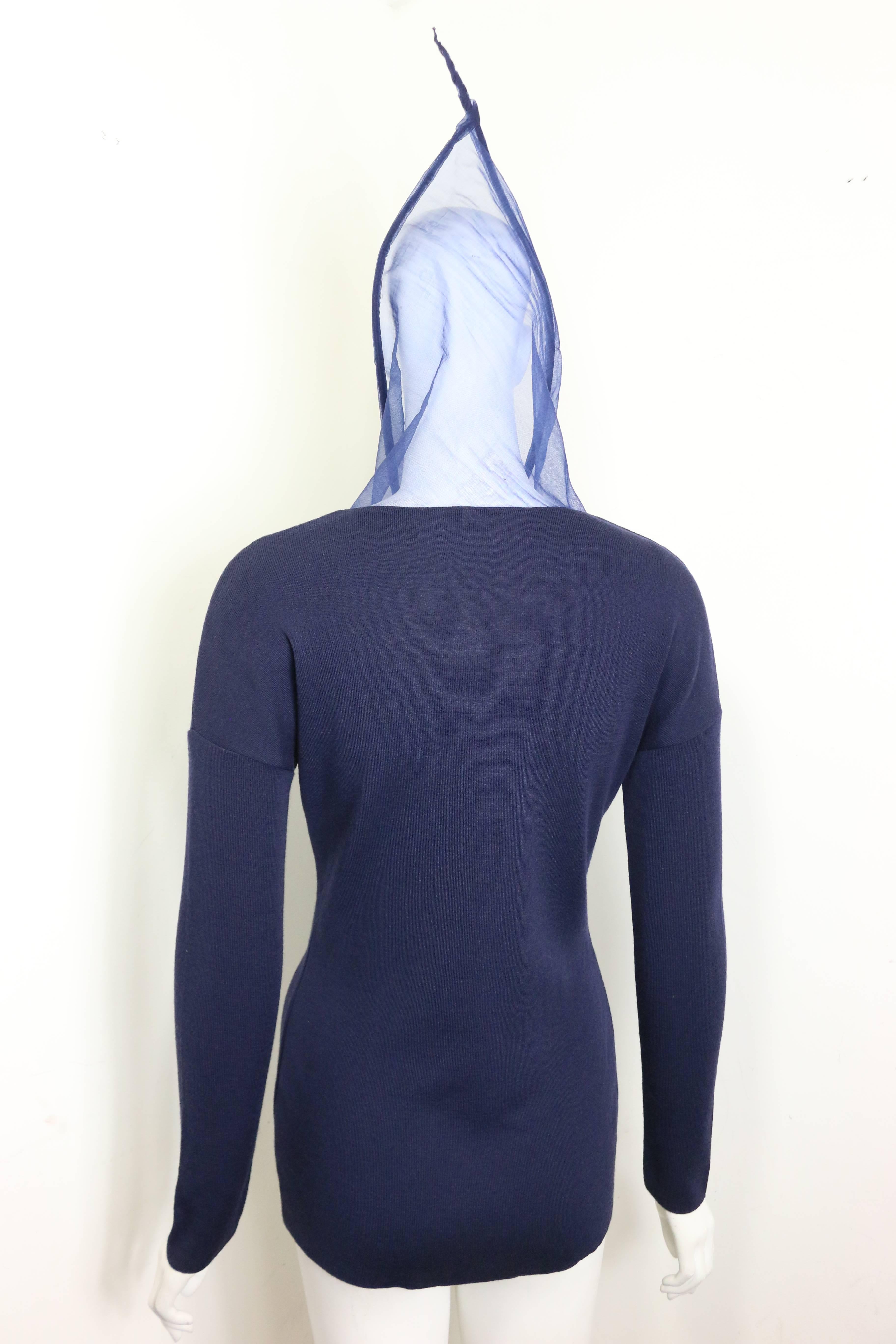 Liviana Conti - Pull en laine bleu marine avec capuche à ouverture éclair  en vente 1