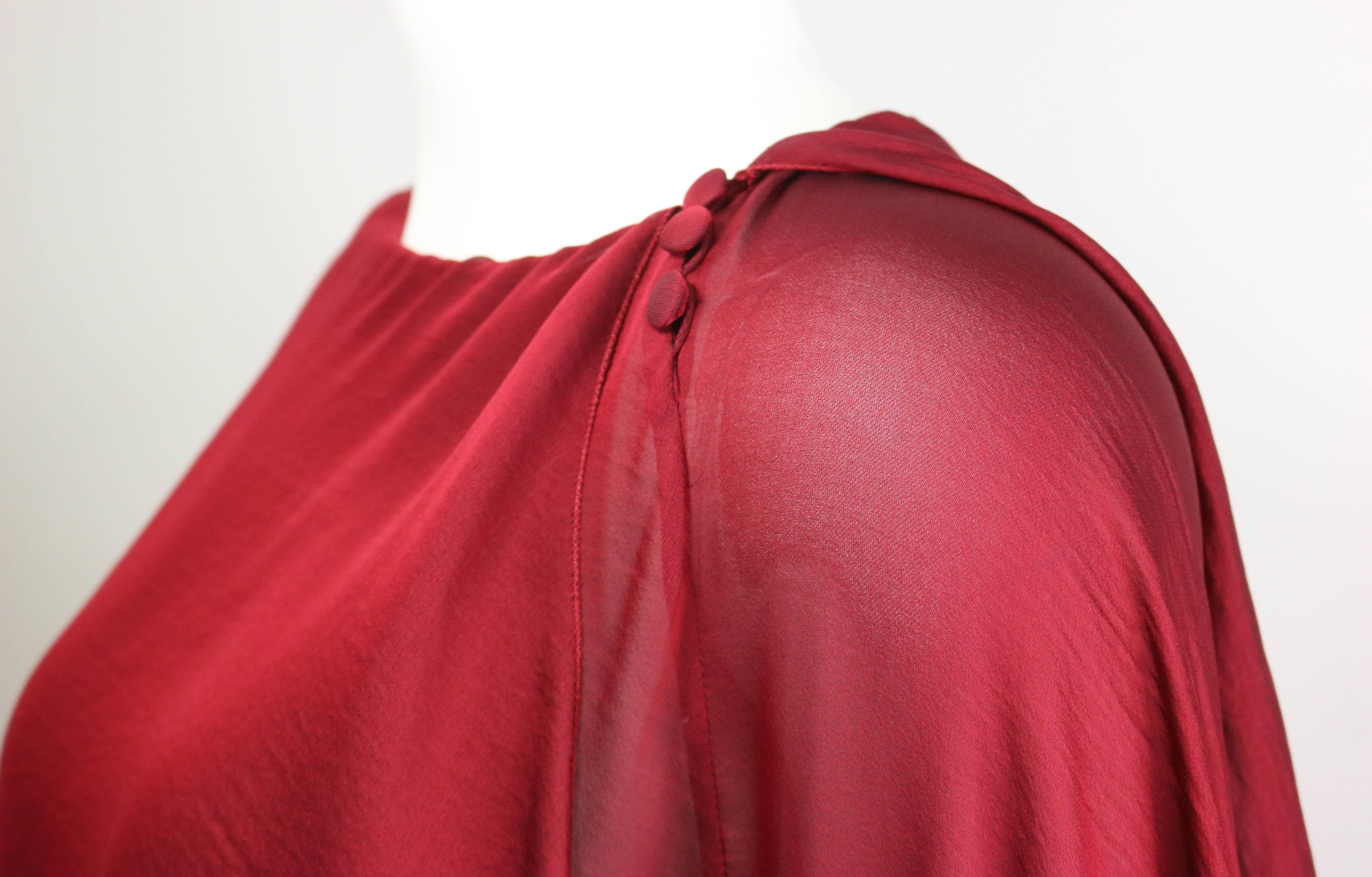 2007 Chanel Rotes langärmeliges Hemd aus Seide im viktorianischen Stil  Damen im Angebot