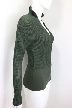 Issey Miyake Green Pleated V Neckline Collar Long Sleeves Top
