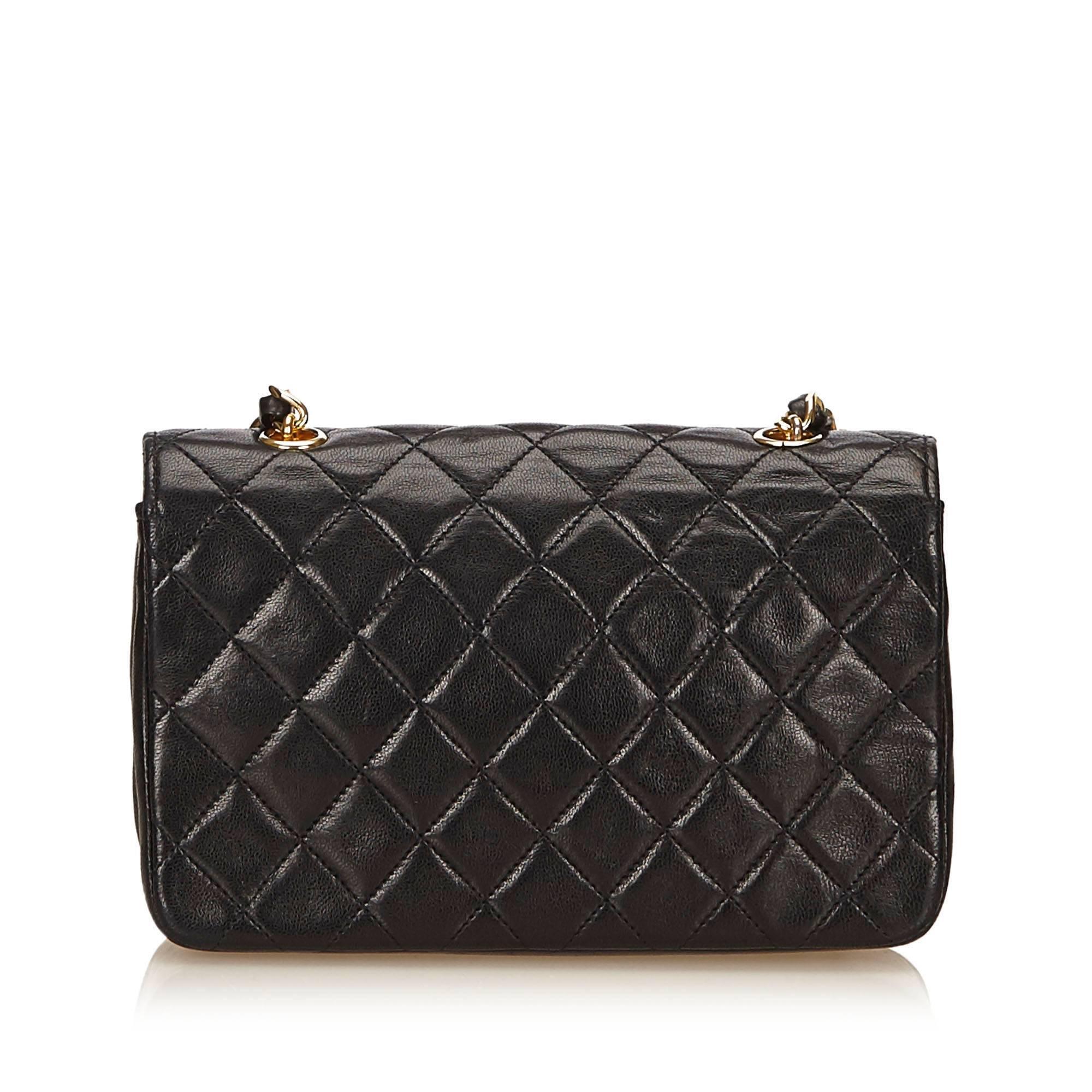Chanel Black Mini Matelasse Quilted Lambskin Leather Shoulder Bag In Excellent Condition In Sheung Wan, HK