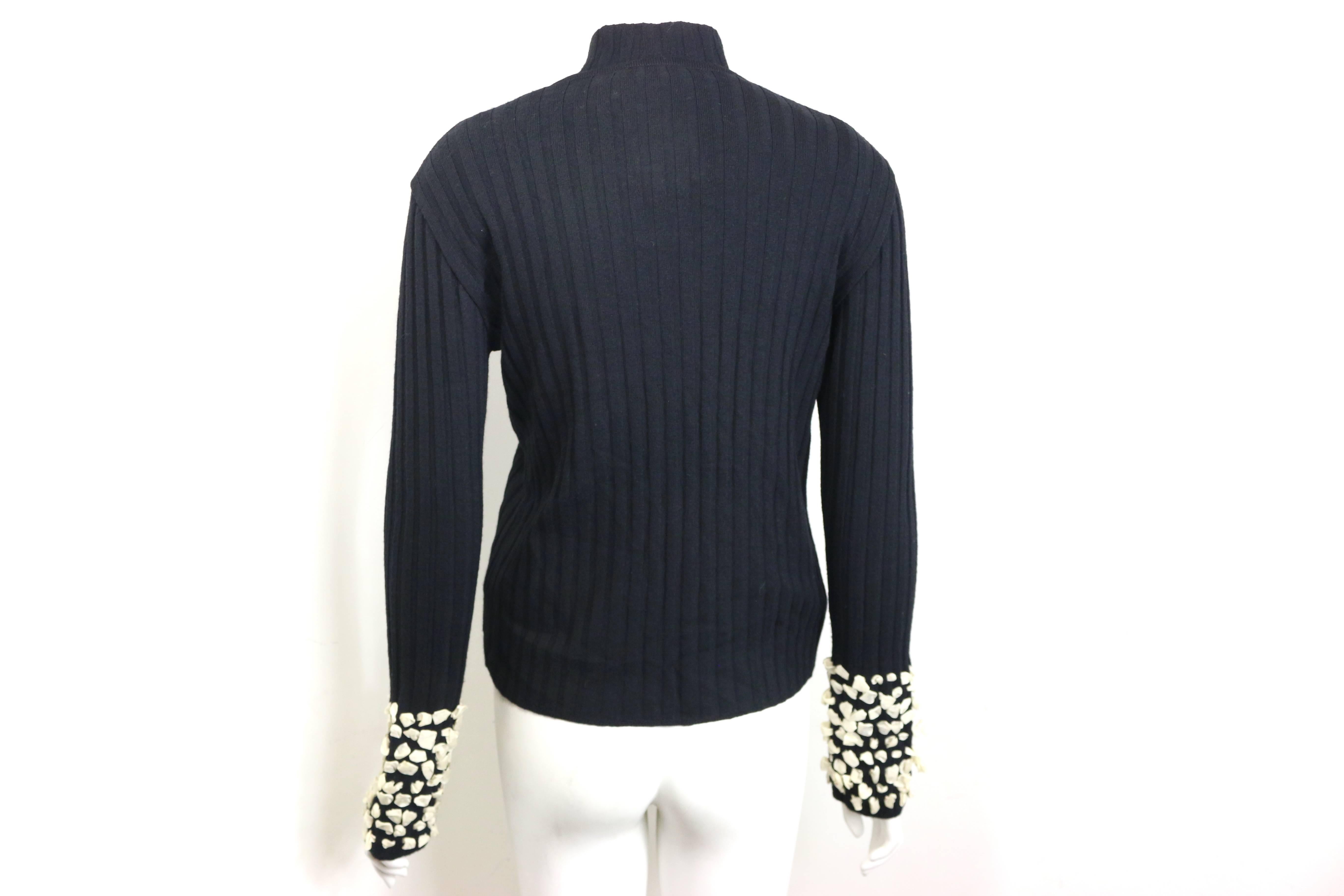 Gianni Versace Couture Ensemble double en laine tricotée noire et dentelle blanche  Excellent état - En vente à Sheung Wan, HK