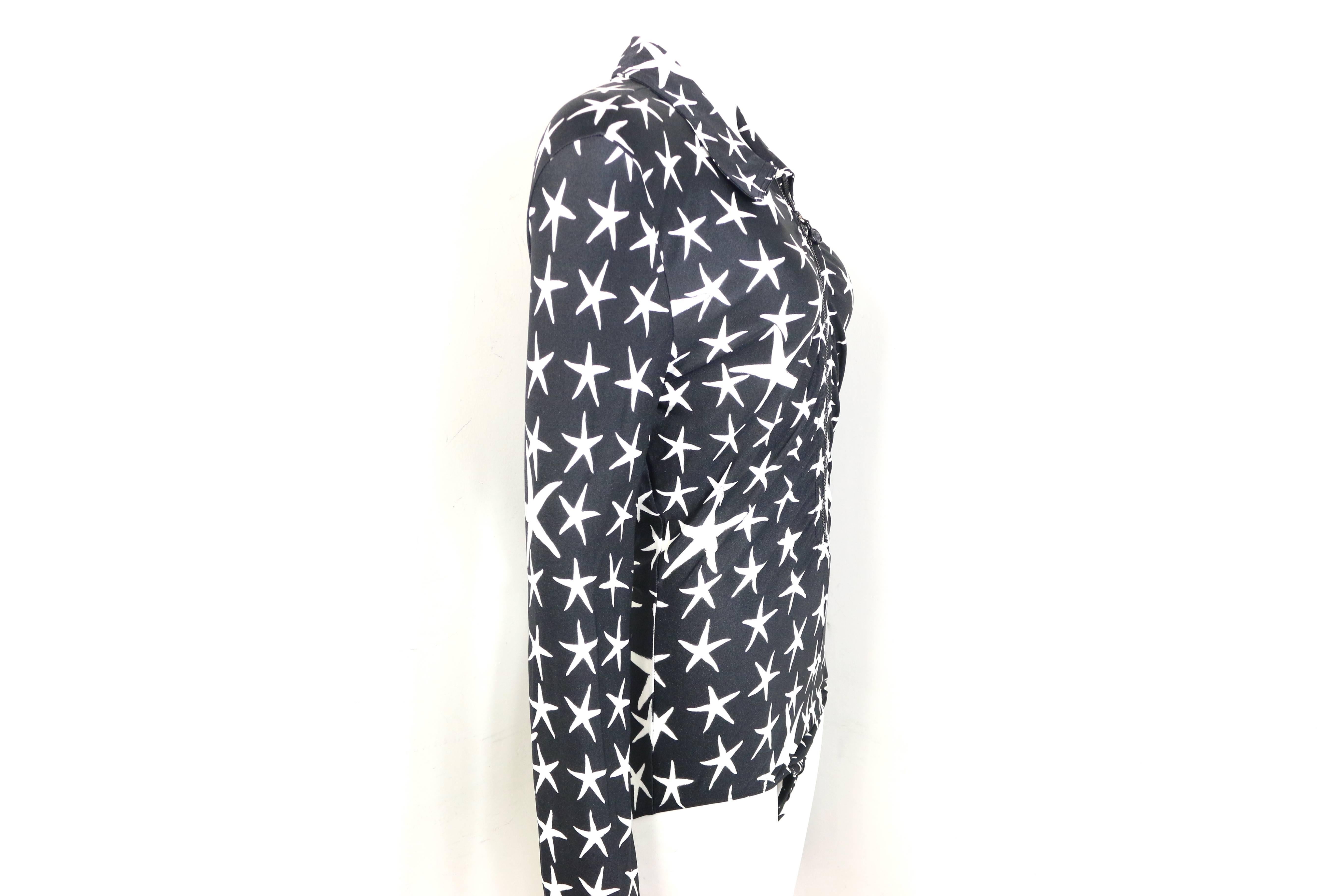 Gianni Versace Couture Schwarzes langärmeliges Bodysuit-Top mit weißen Sternen im Zustand „Hervorragend“ im Angebot in Sheung Wan, HK