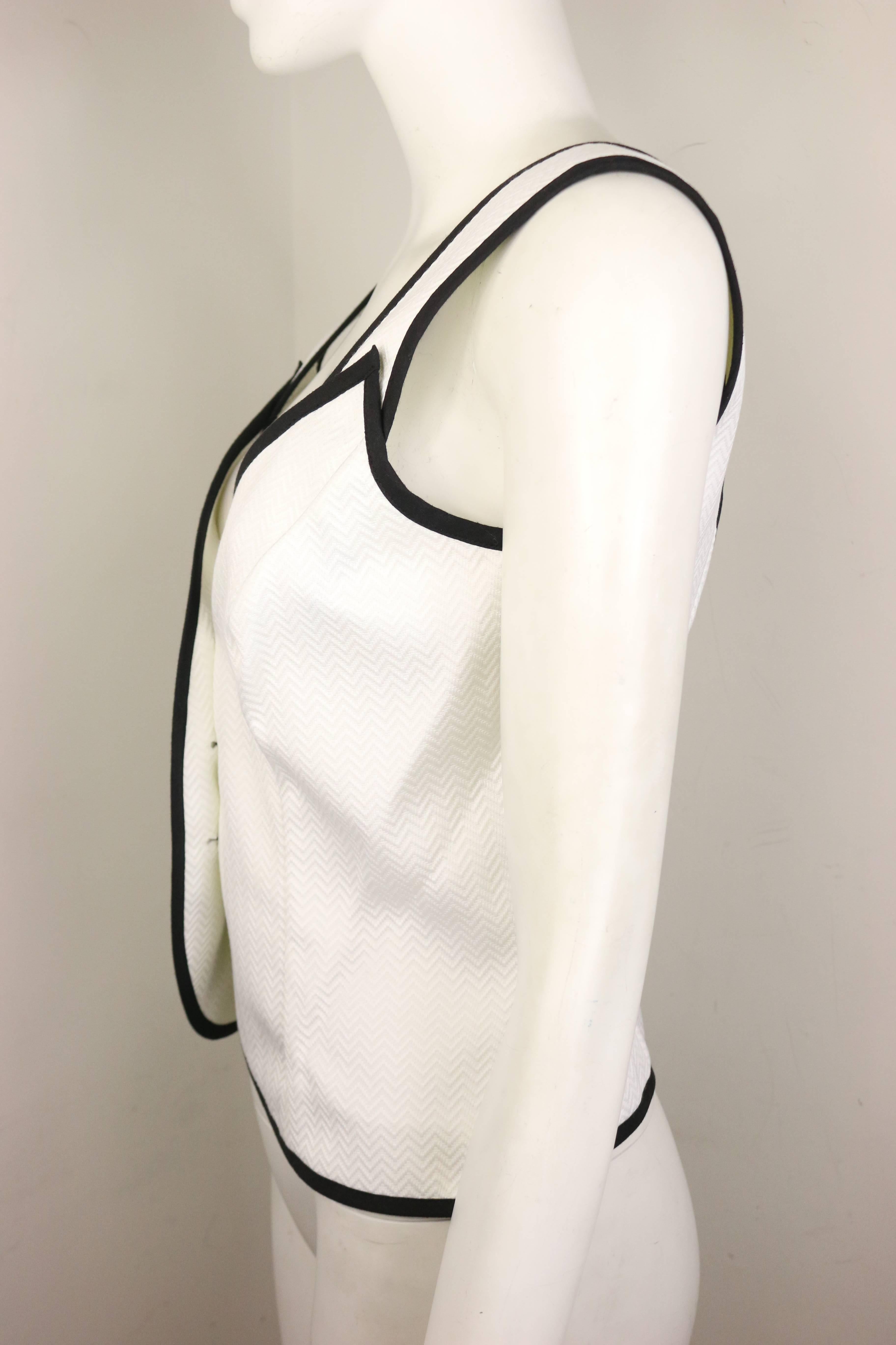Yves Saint Laurent White Cotton Chevron Pattern Black Piping Trim Tank Top Vest  In New Condition In Sheung Wan, HK