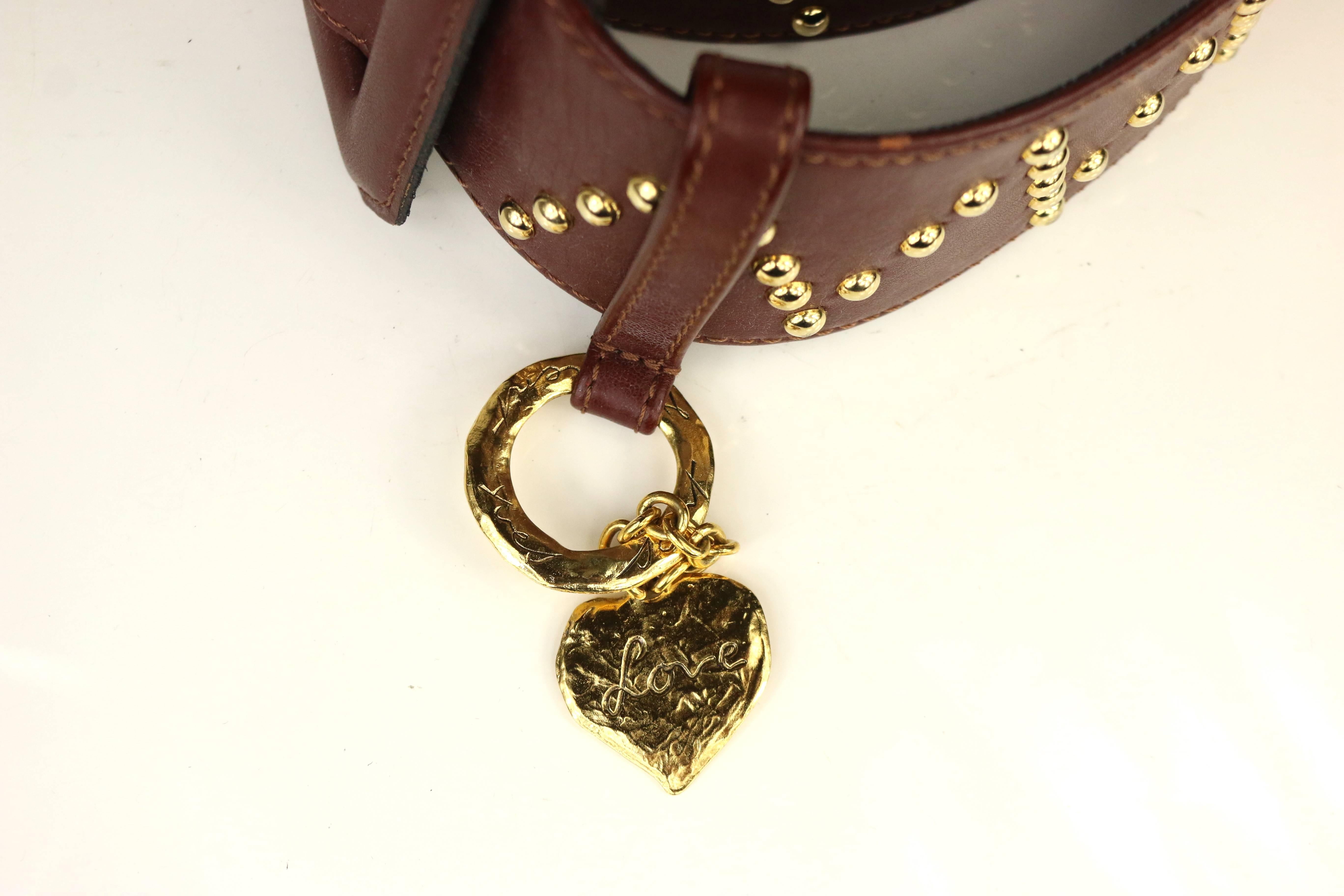 v shaped vintage belt