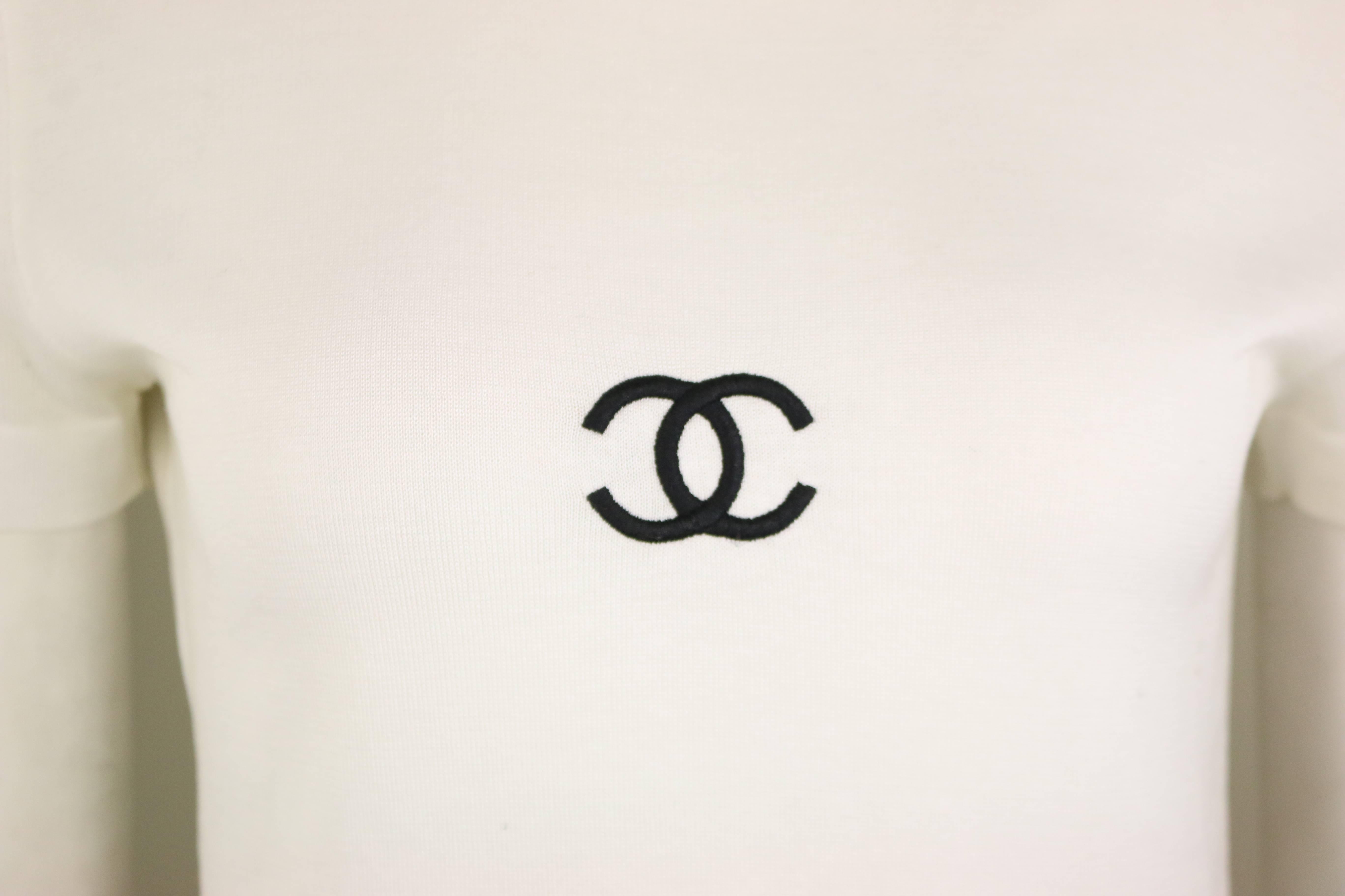 - Vintage Chanel white cotton 