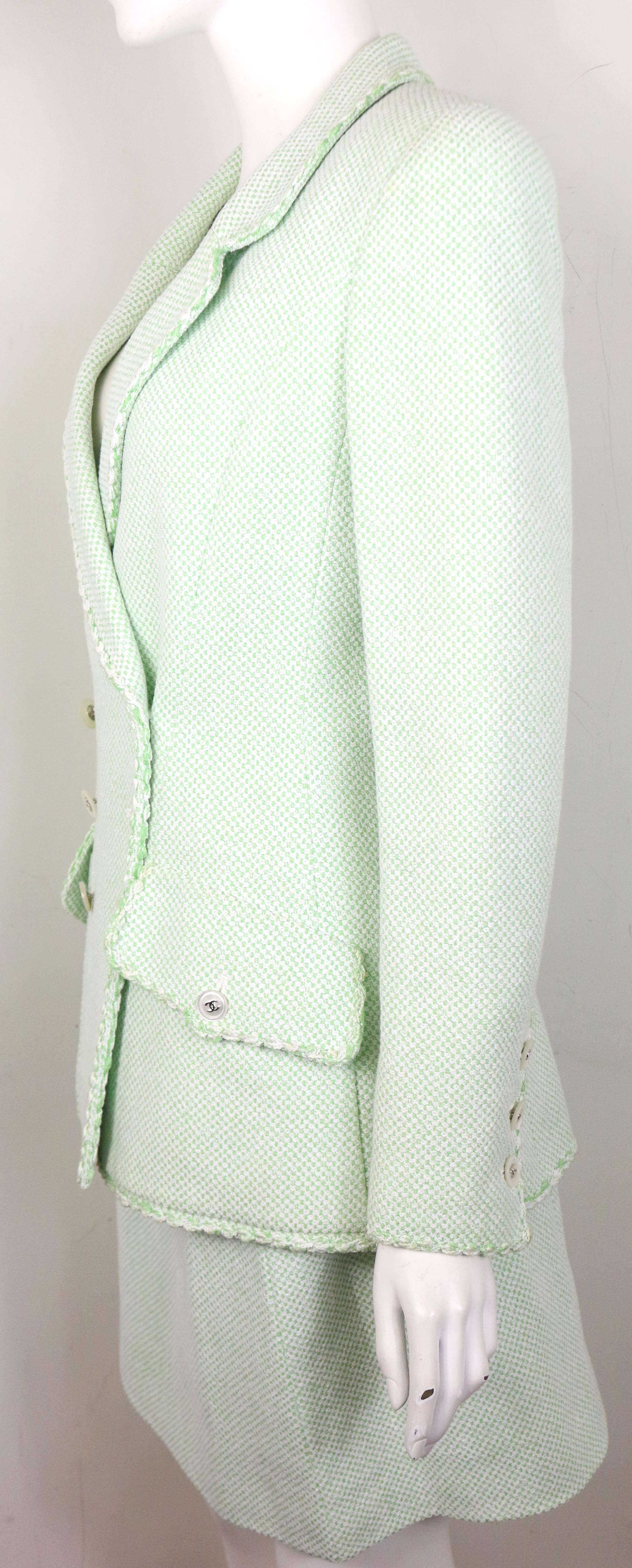 Chanel White/Green Cotton and Wool Double-Breasted Jacket and Skirt Ensemble  For Sale 1