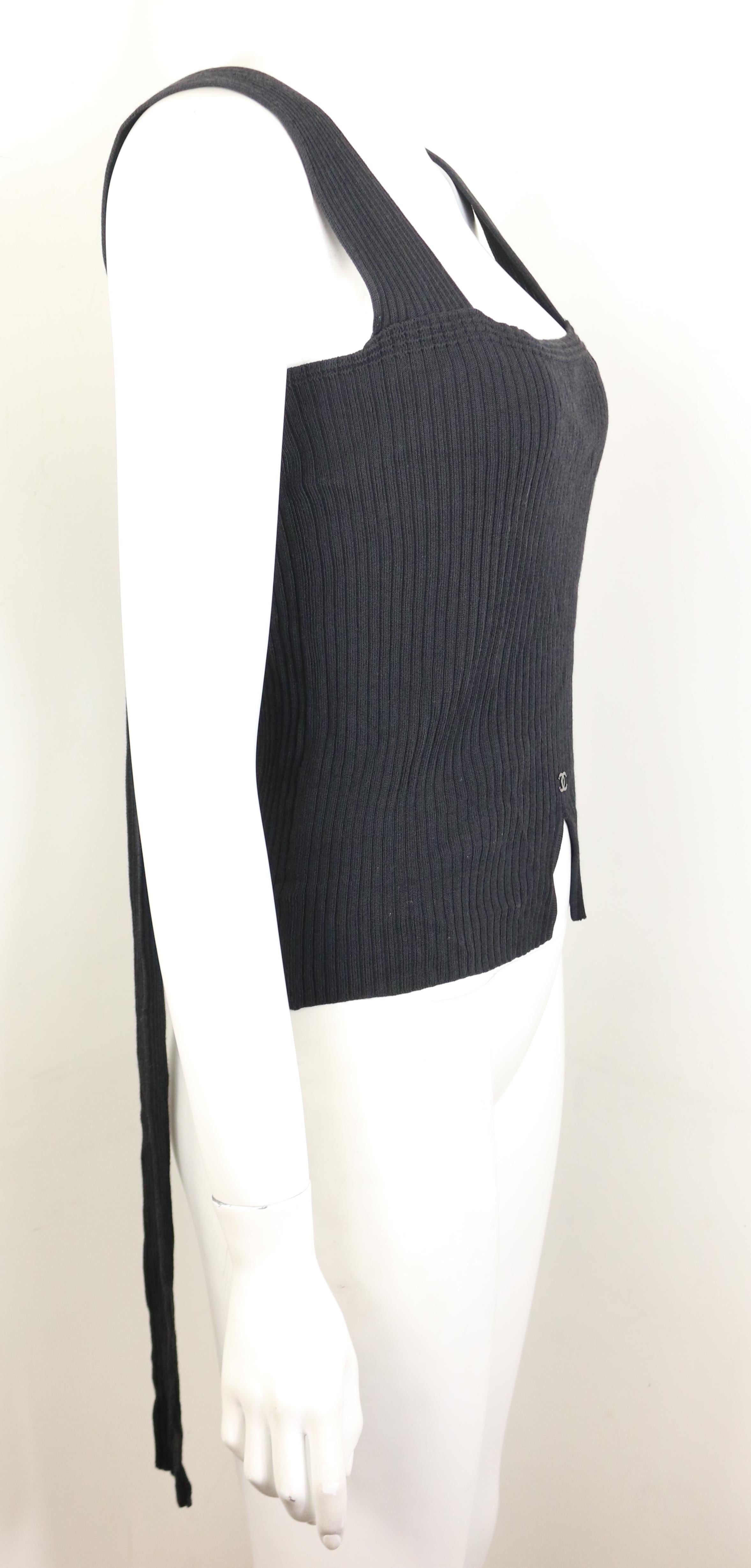 Chanel Black Knitted Cotton and Rayon Sleeveless Top For Sale 1