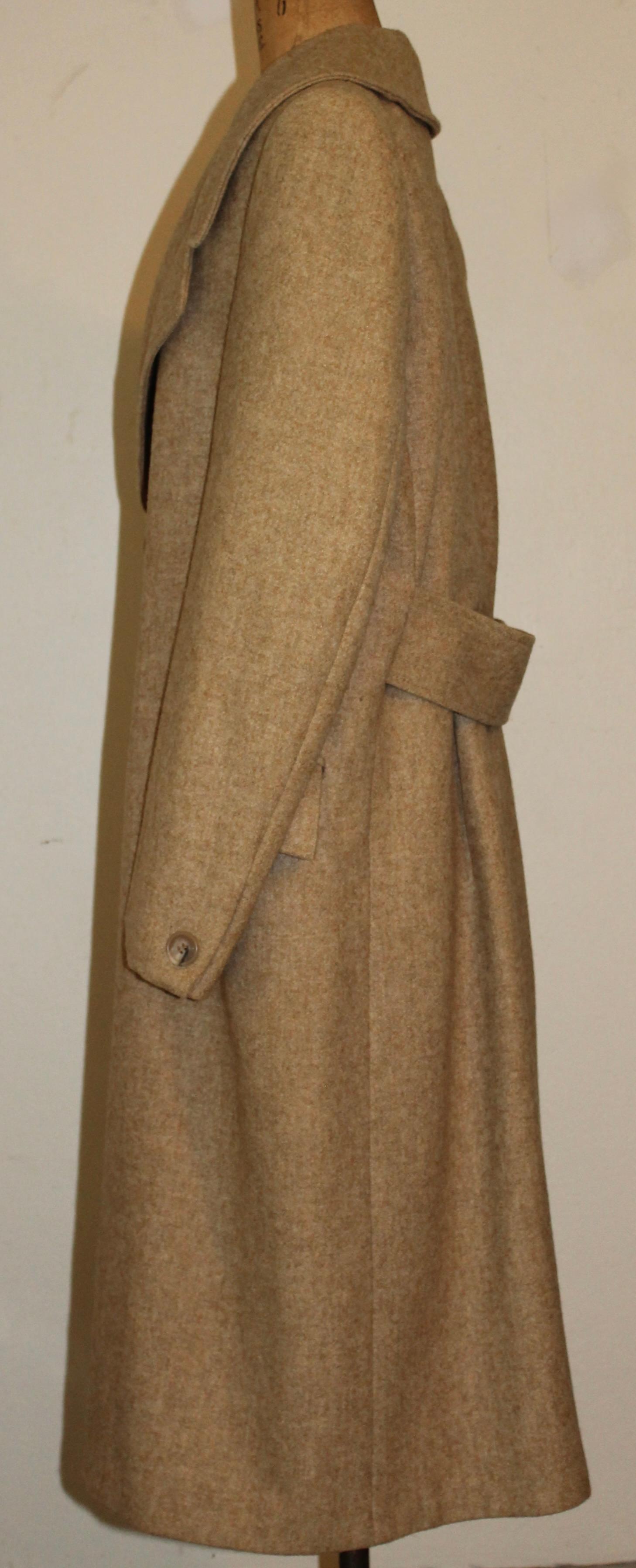 Pierre Cardin Cappotto di lana marrone scuro in vendita 1