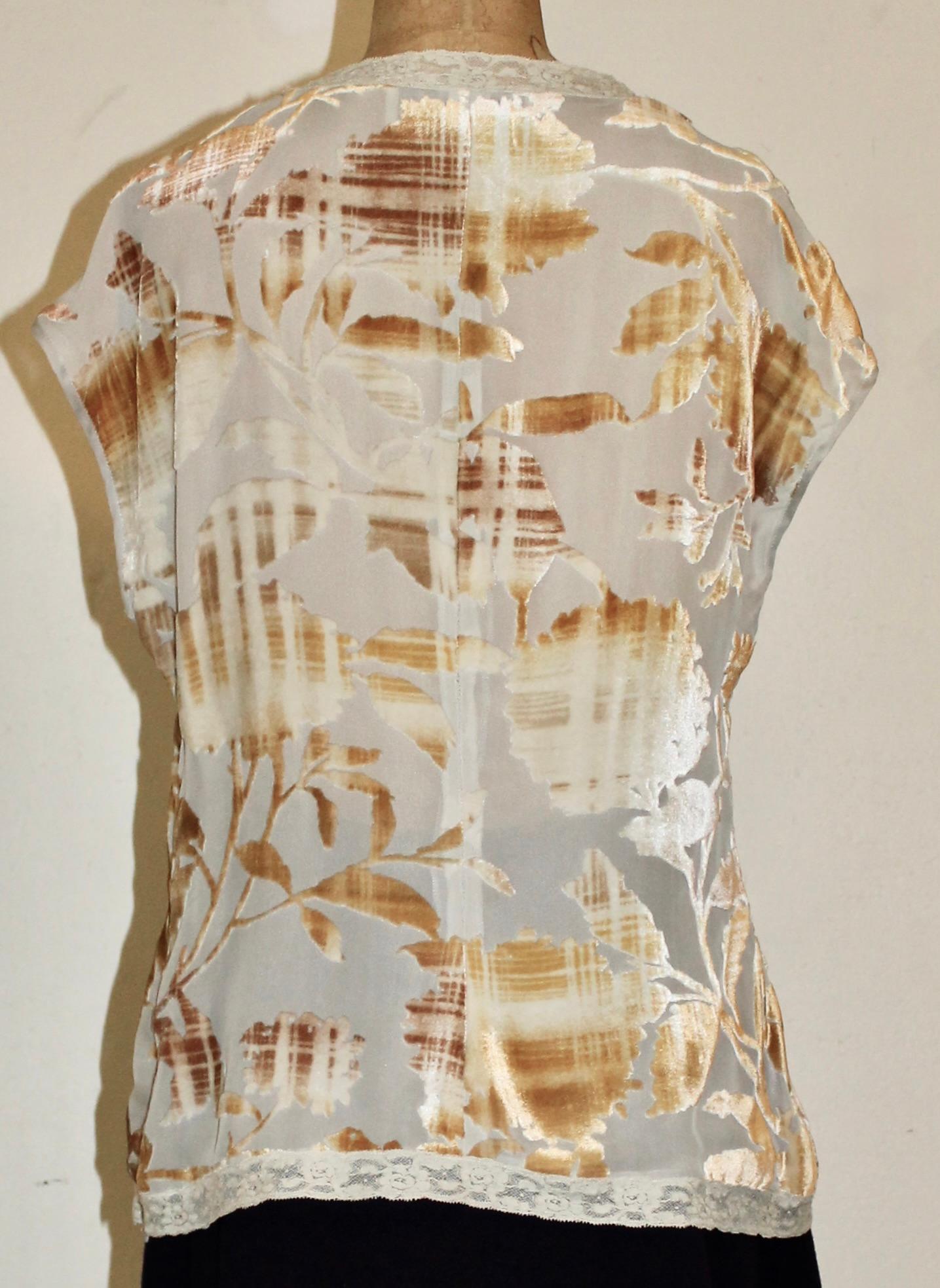 Beige Camicetta in velluto Parallele di Emanuel Ungaro Paris in vendita