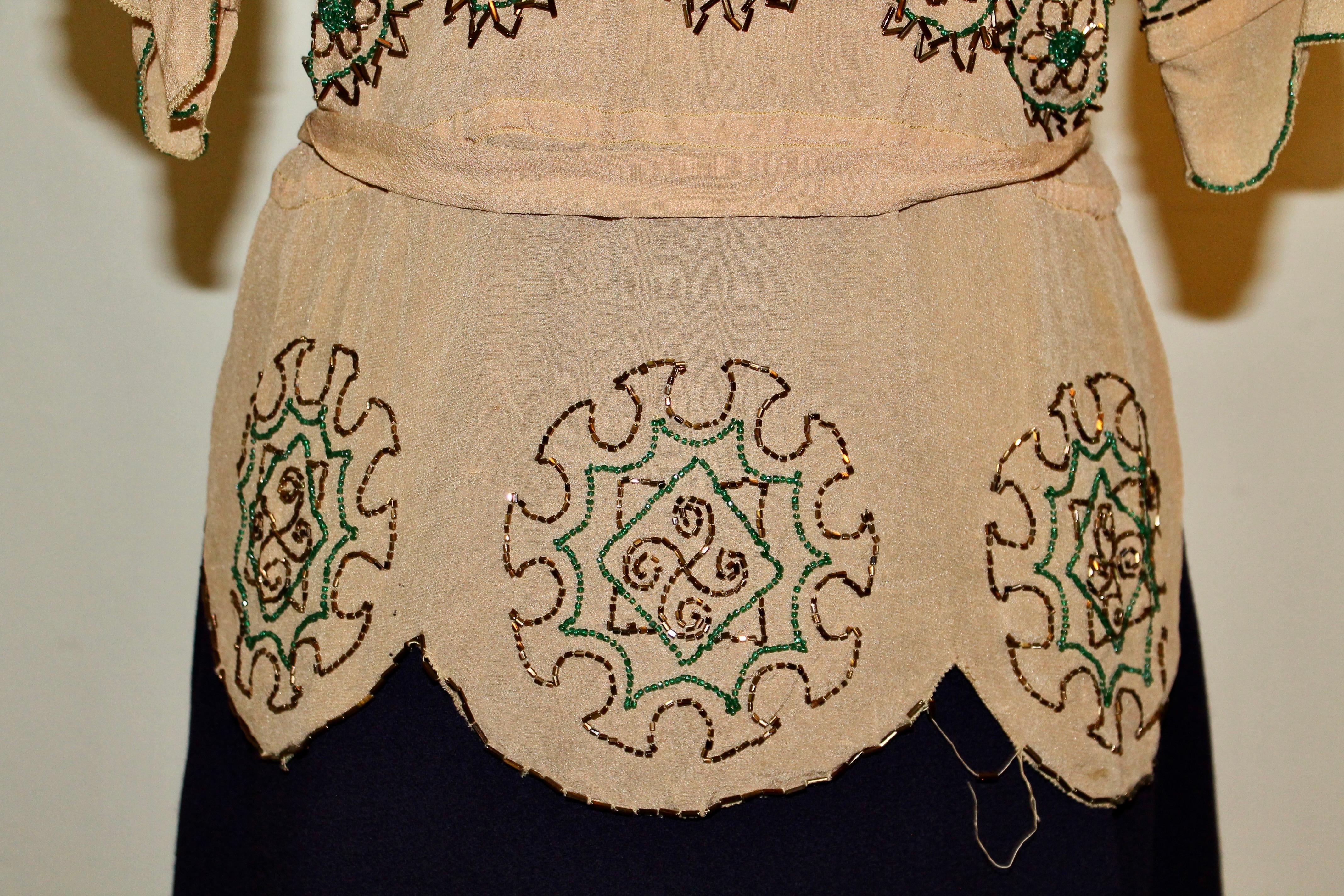 Blouse en mousseline brodée de perles de verre Art déco en vente 5