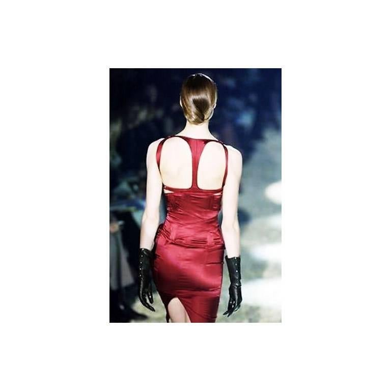 Uber Rare & Iconic Tom Ford Gucci FW 2003 Cherry Red Silk Corseted Bustle Dress! 3