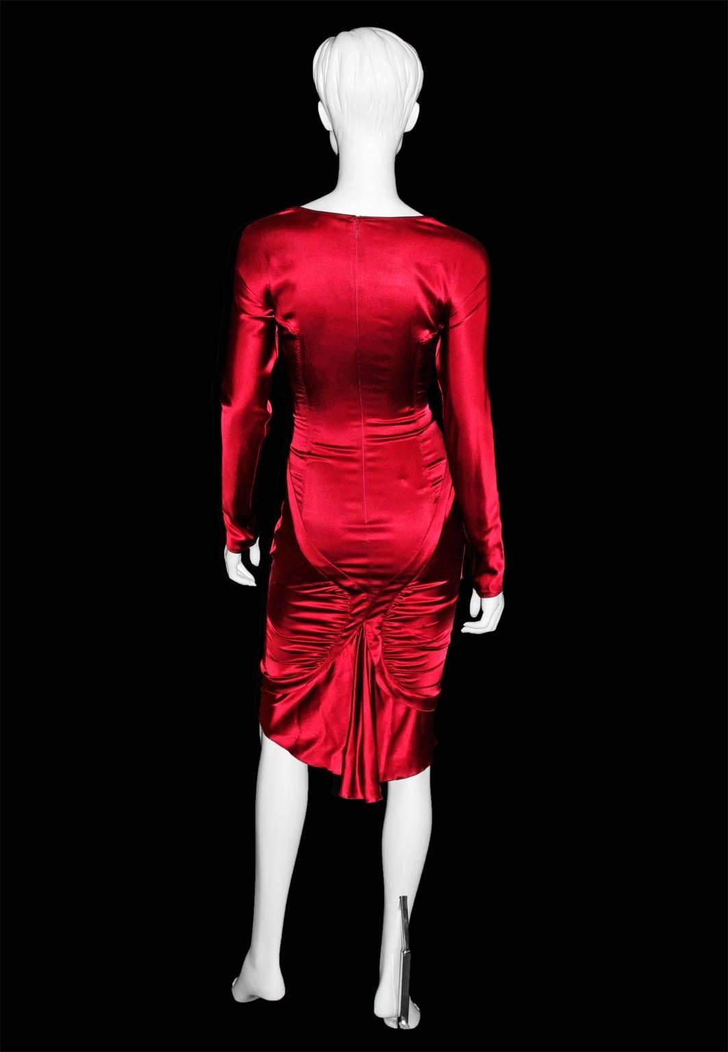 Uber Rare & Iconic Tom Ford Gucci FW 2003 Cherry Red Silk Corseted Bustle Dress! In Good Condition In Melbourne, AU