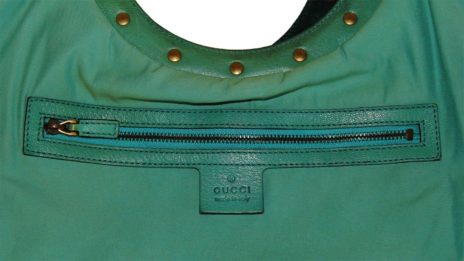 Uber-Rare Tom Ford For Gucci Spring Summer 2004 Forest Green Leather Runway Bag!

So many of Tom Ford's incredible runway collections for Gucci & YSL will forever hold a place in fashion history, as well as in people's hearts, for the