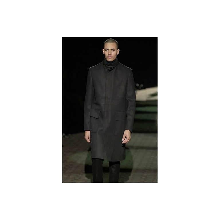Free Shipping: Tom Ford Gucci FW 2001 Collection Black Wool Cashmere Coat! IT 44 In Good Condition In Melbourne, AU