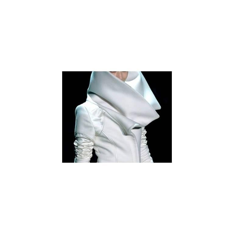 Gray The Most Heavenly Tom Ford Gucci FW 2003 White Cashmere Corseted Runway Coat! 40